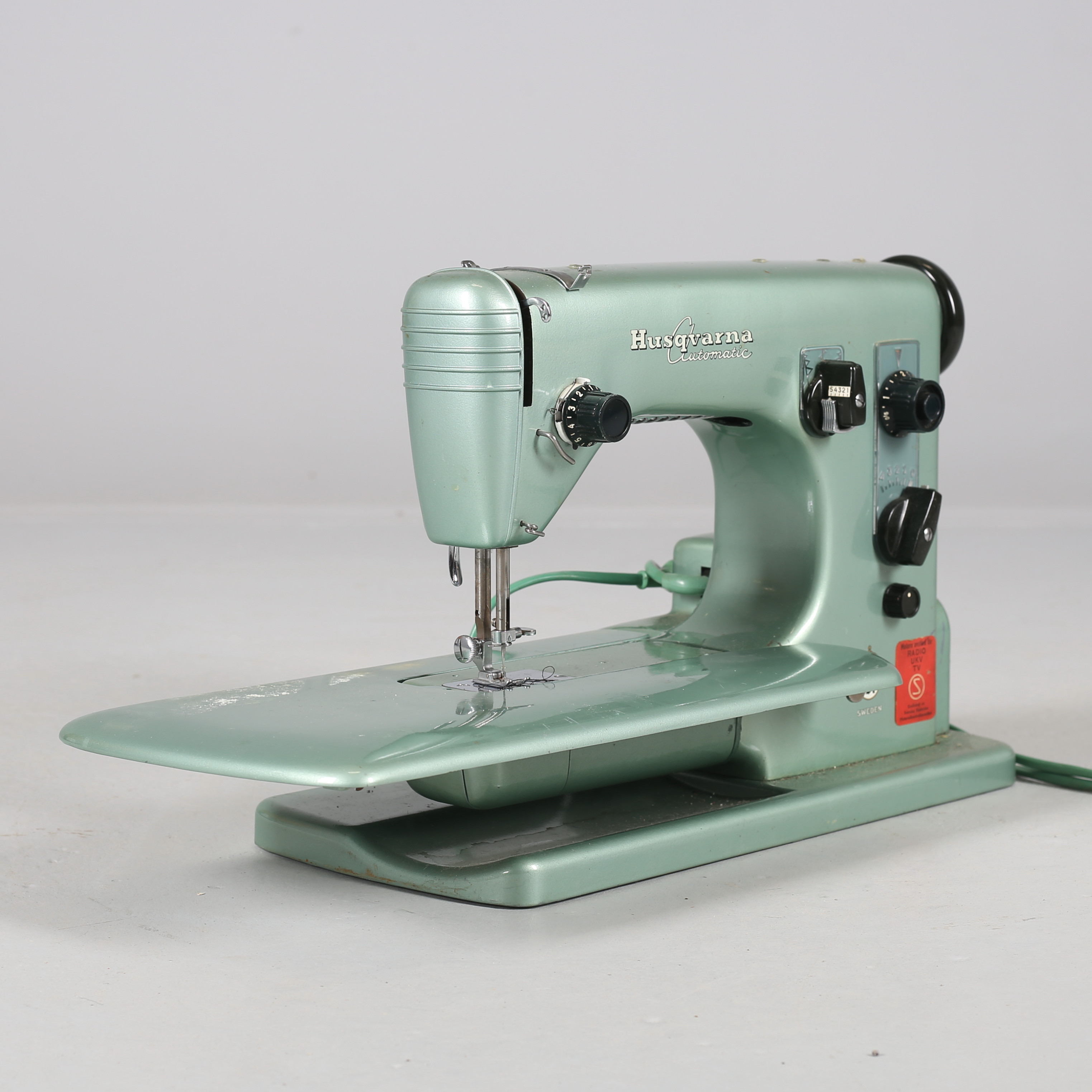 Images for 2697965. SEWING MACHINE, Husqvarna automatic, cl 21a, made