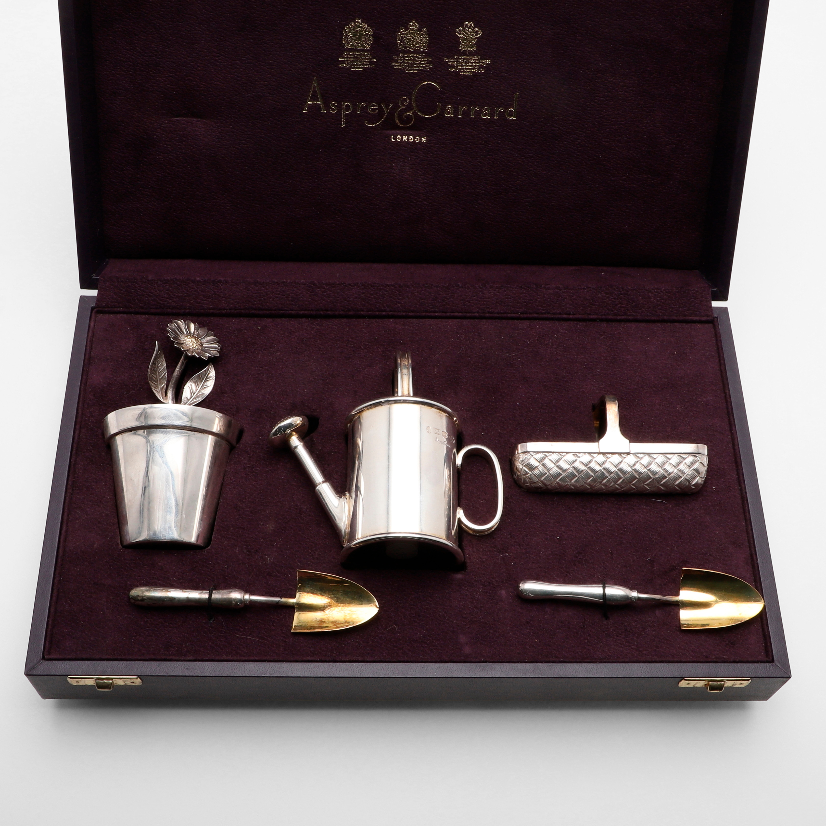 Images for 2734005. A MODERN CASED NOVELTY "GARDENER'S" CONDIMENT SET