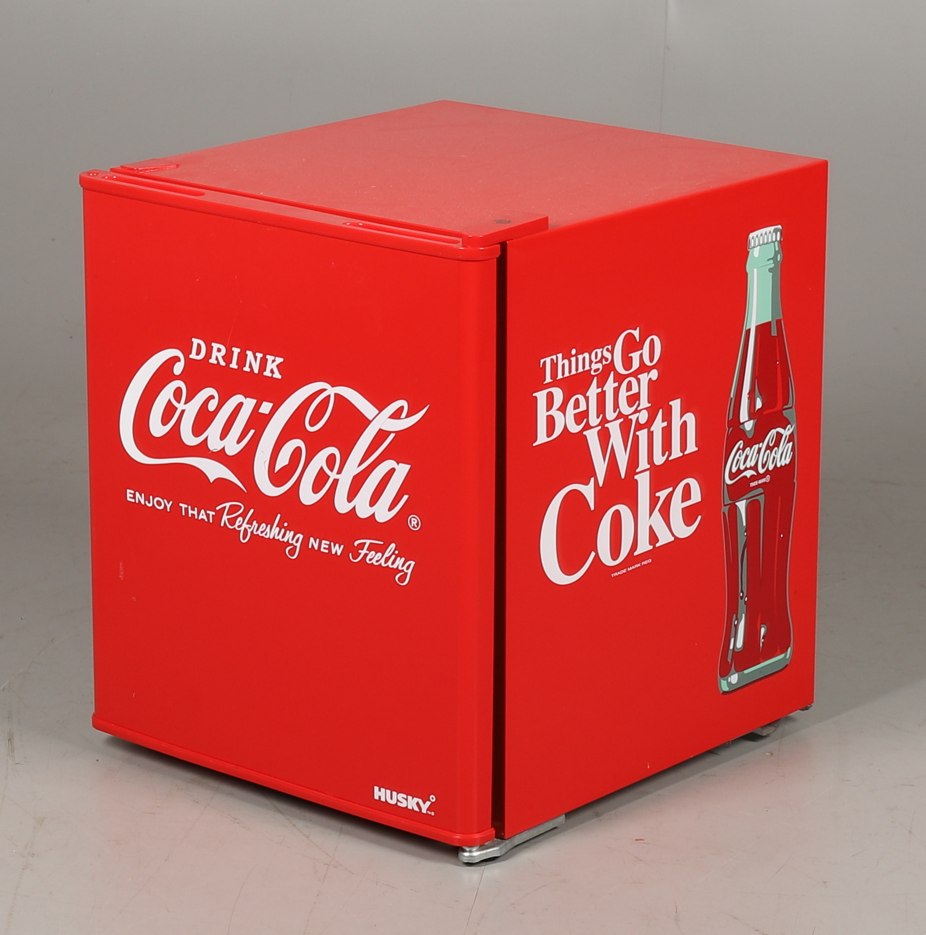 Images for 2966364. HUSKY COCA COLA DESIGN MINI FRIDGE/ DRINKS COOLER
