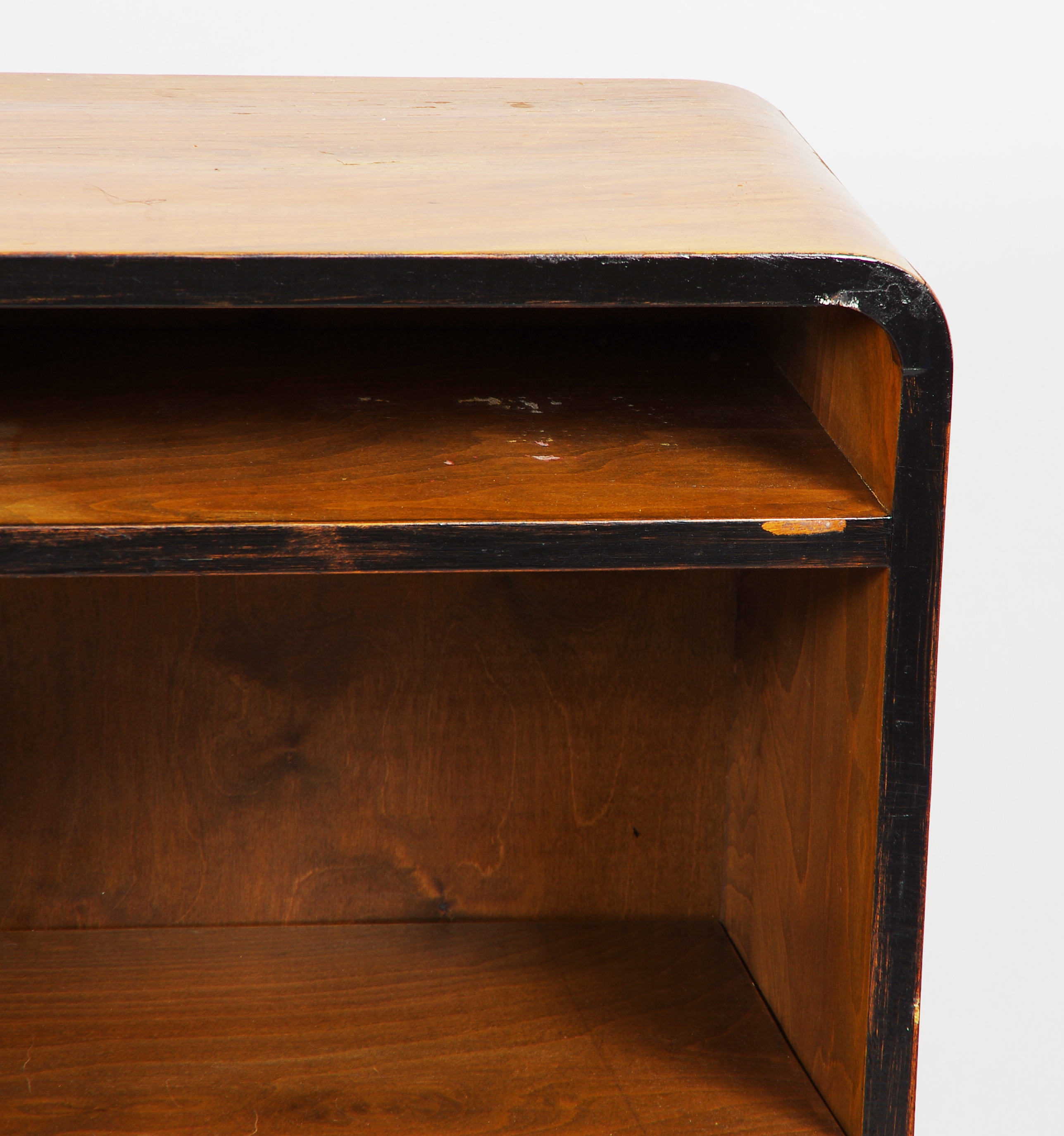 Bilder för 308192 BOKHYLLA, mahogny med svärtade detaljer, Art Deco Auctionet Bilder för 308192 BOKHYLLA, mahogny med svärtade detaljer, Art Deco Auctionet