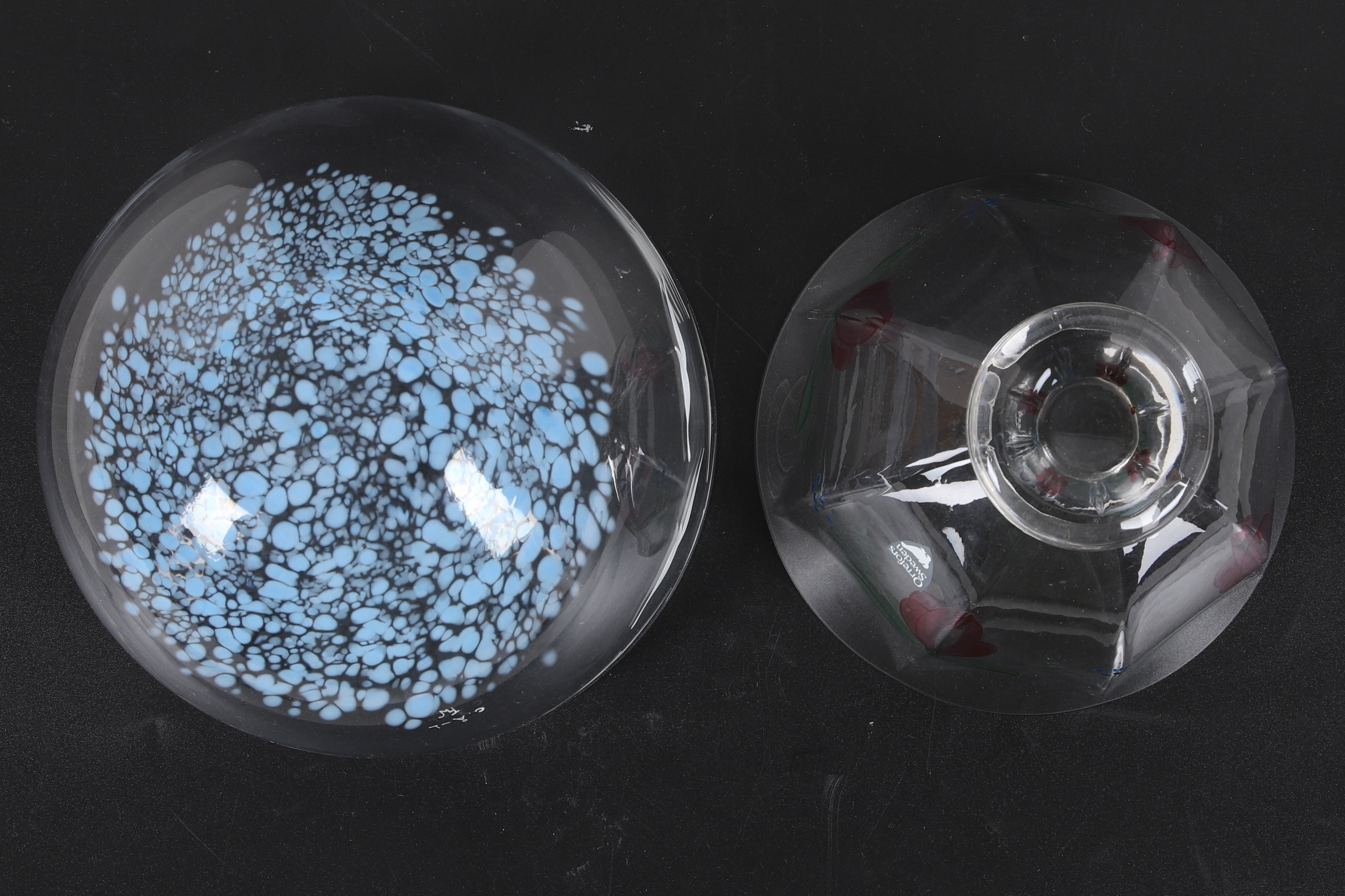 Images for 3129200. A set of 2 glass bowls, including Orrefors, signed