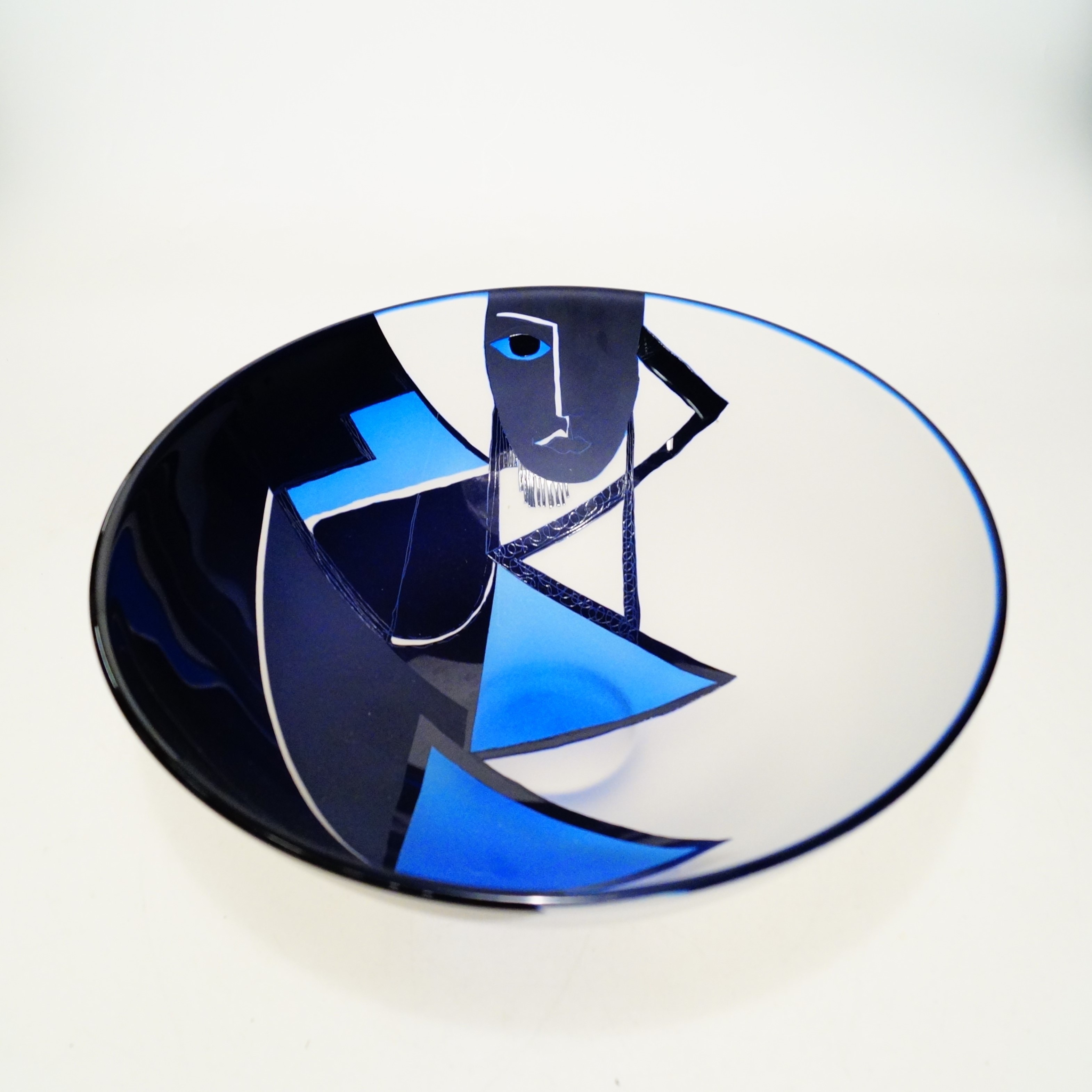 KLAS-GÖRAN TINBÄCK. skål, Sturehov, signerad 1986.