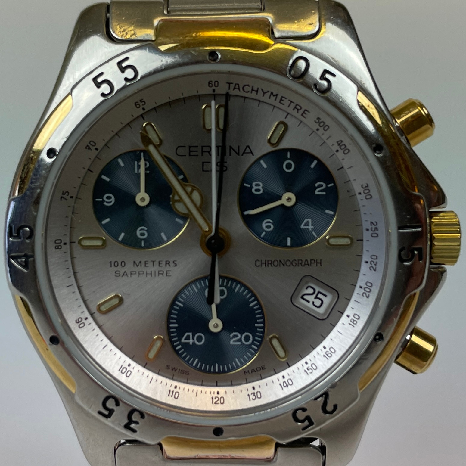 Montre Certina DS Turtle Chronograph Des Années 1990 - Occasion - Cadran Argenté/doré