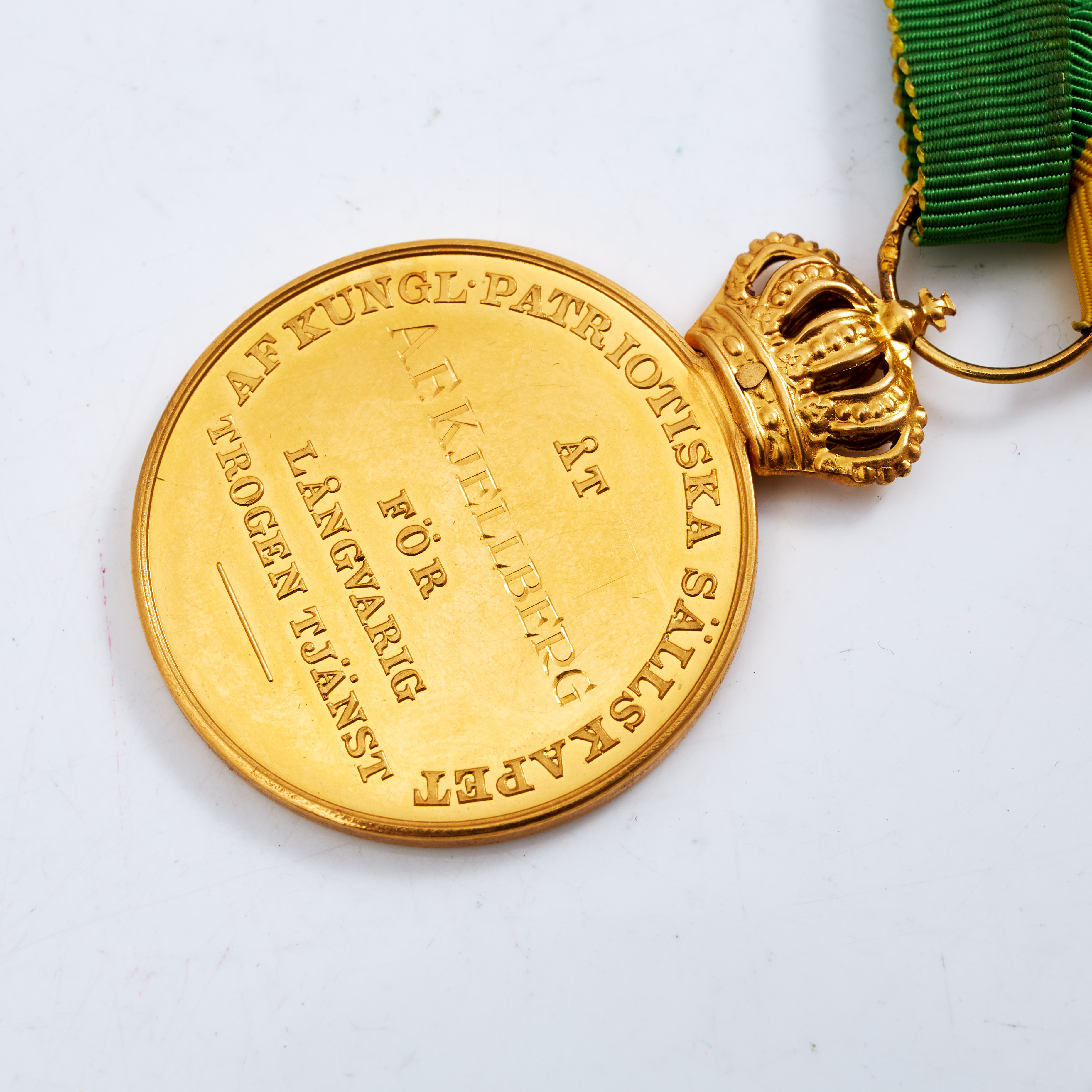 Bilder F r 3247097 MEDALJ Samt DIPLOM 23 18 K Guld F r L ngvarig bilder-f-r-3247097-medalj-samt-diplom-23-18-k-guld-f-r-l-ngvarig
