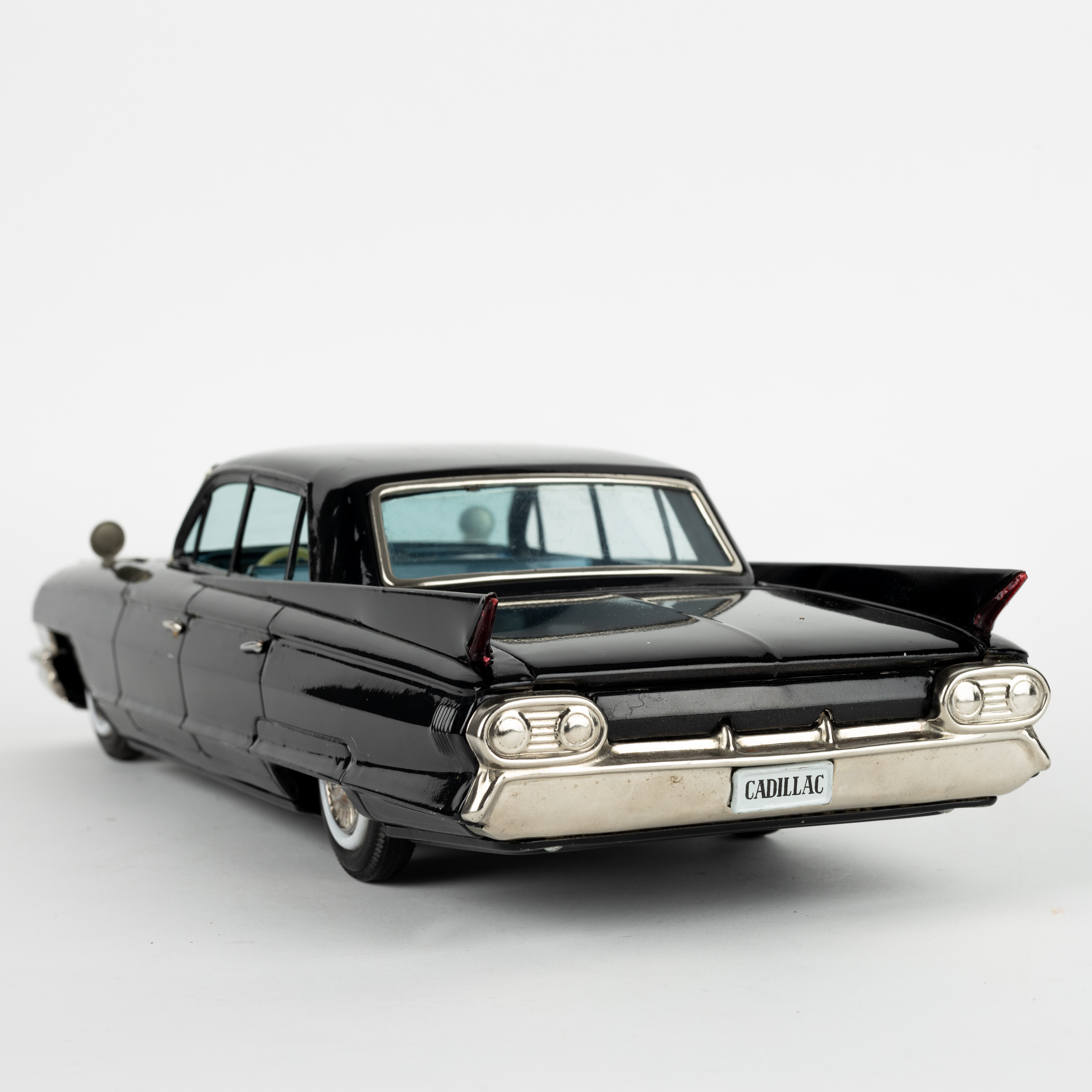 Miniature Bandai – Cadillac Cabriolet – Voiture De Collection – Occasion