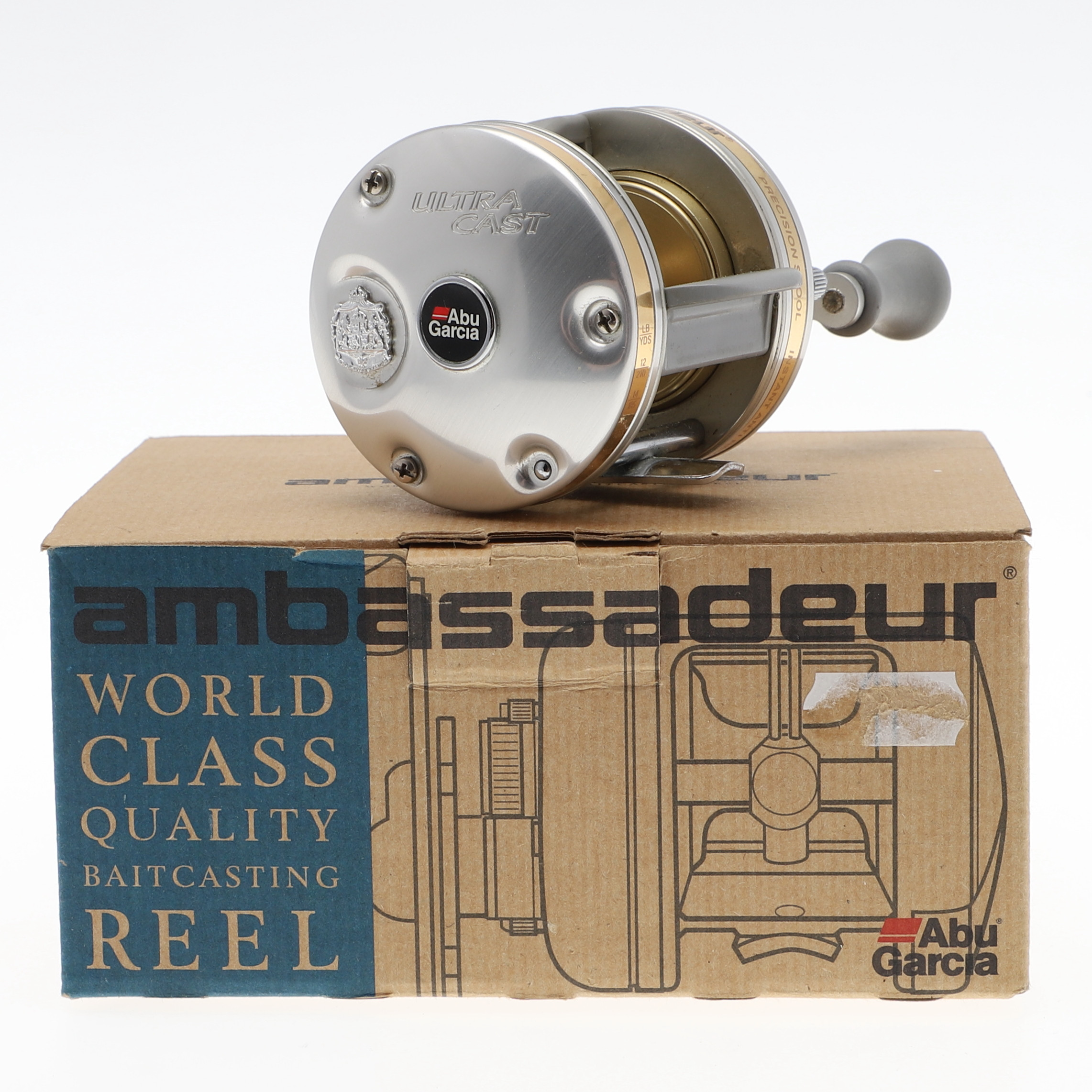 abu garcia ambassadeur 5600c C4 Baitcast Reels Round, Right Handed reverse and its non Images for 3678817. FISHING REEL,