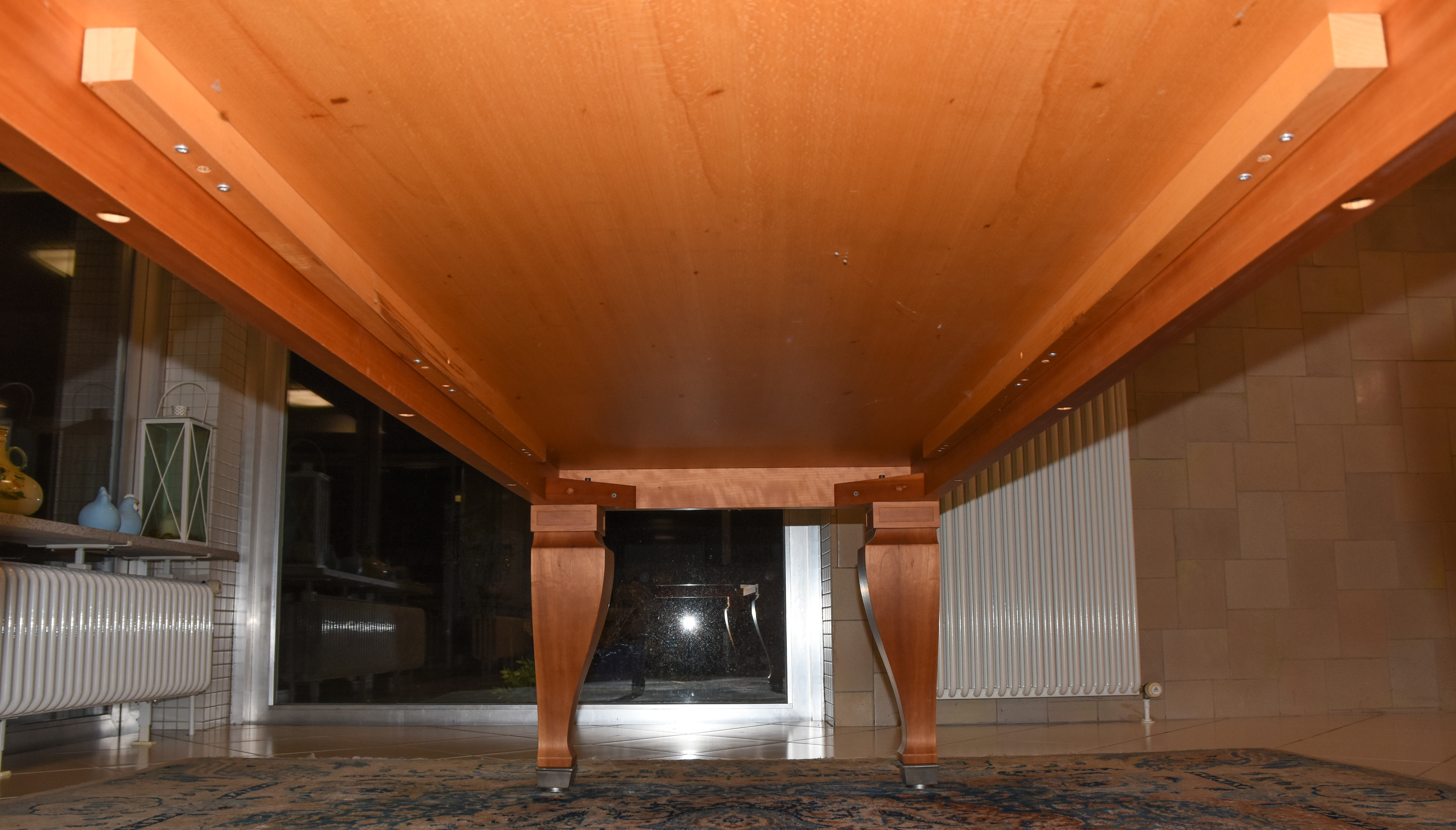 LEON KRIER / GIORGETTI. "Esstisch MENSA MAGNA", Kirschholz, Entwurf um