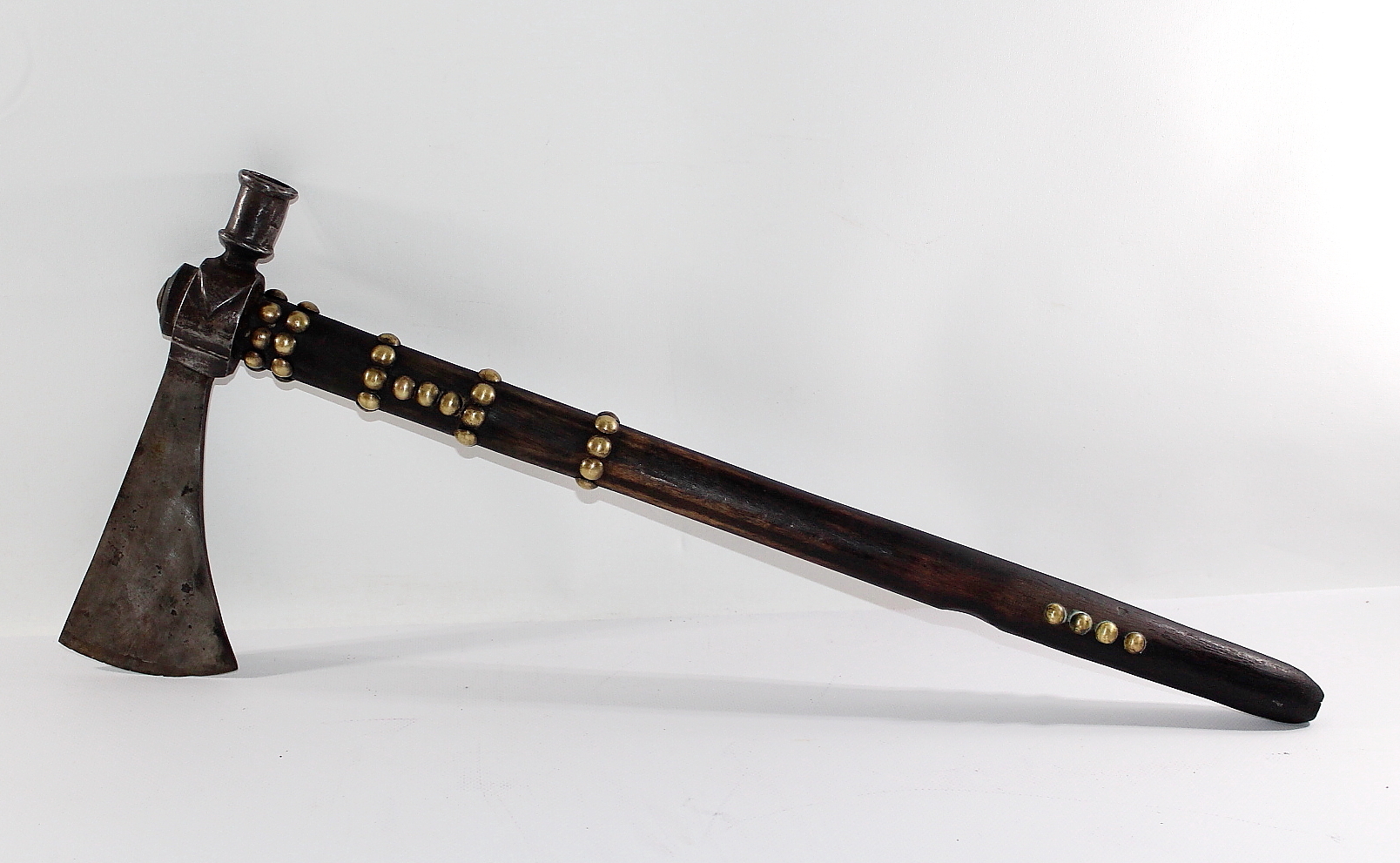 Bilder för 372894. PIPTOMAHAWK, indianer USA, 1800-tals mitt. - Auctionet