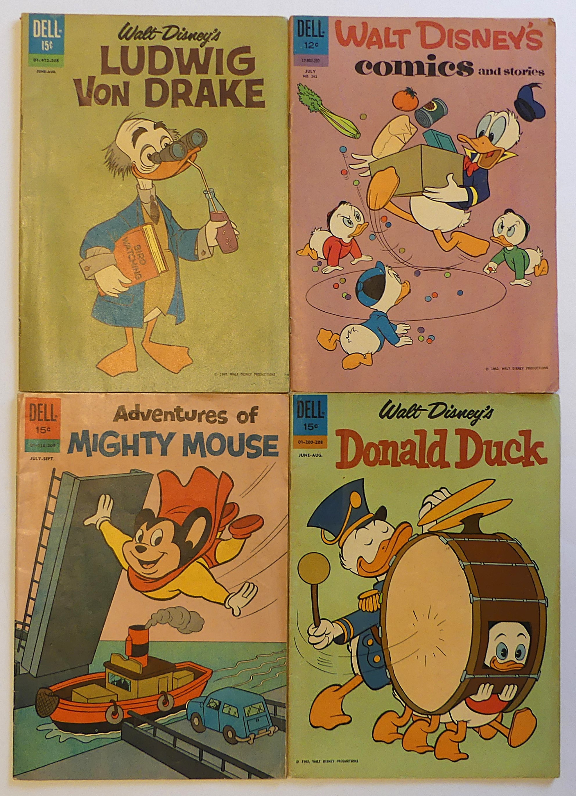 SERIETIDNINGAR, 4 st, äldre utländska Walt Disney´s tidningar, 1962.