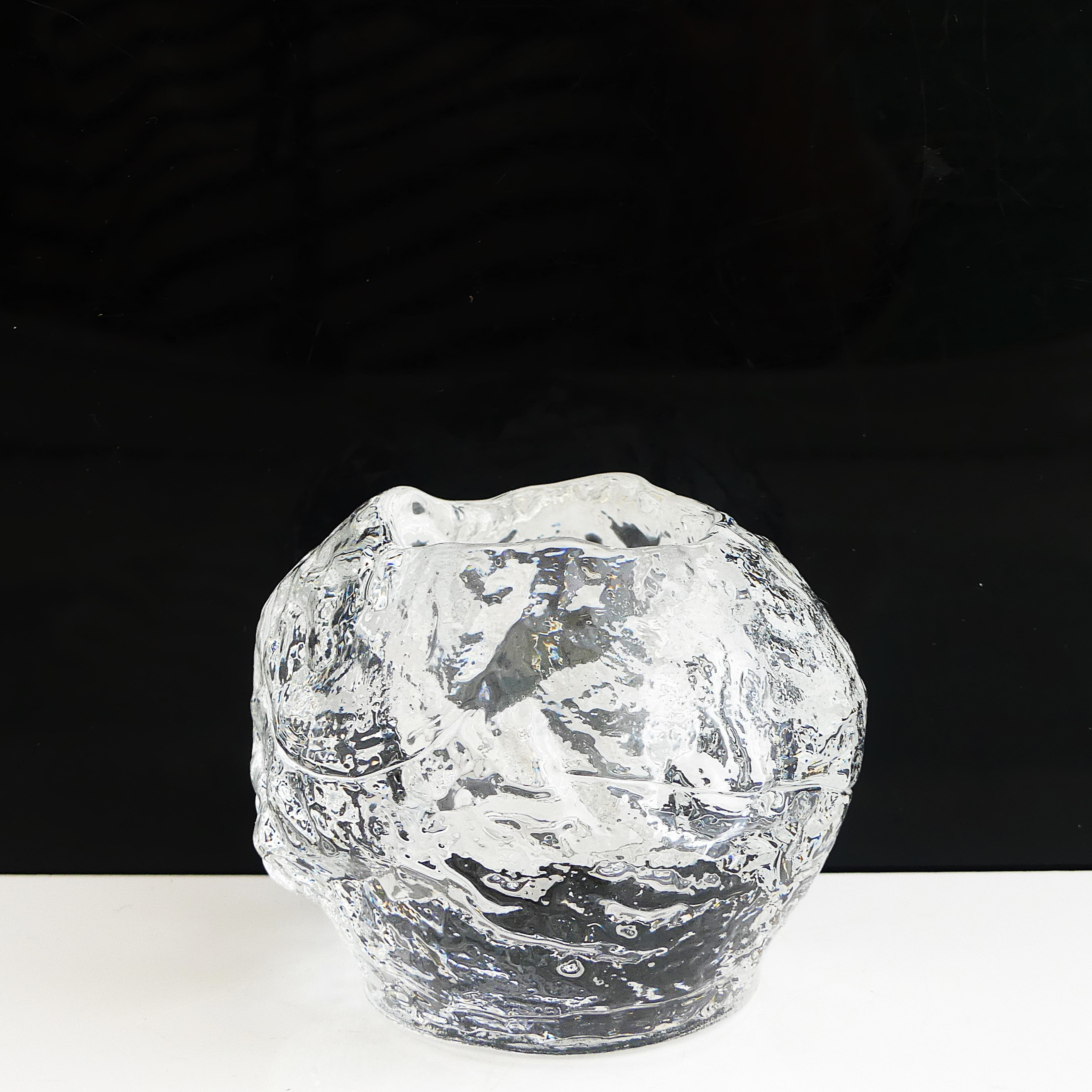 ANN WOLFF. ljuslyktor, 7 st, glas, "snöboll", Kosta.