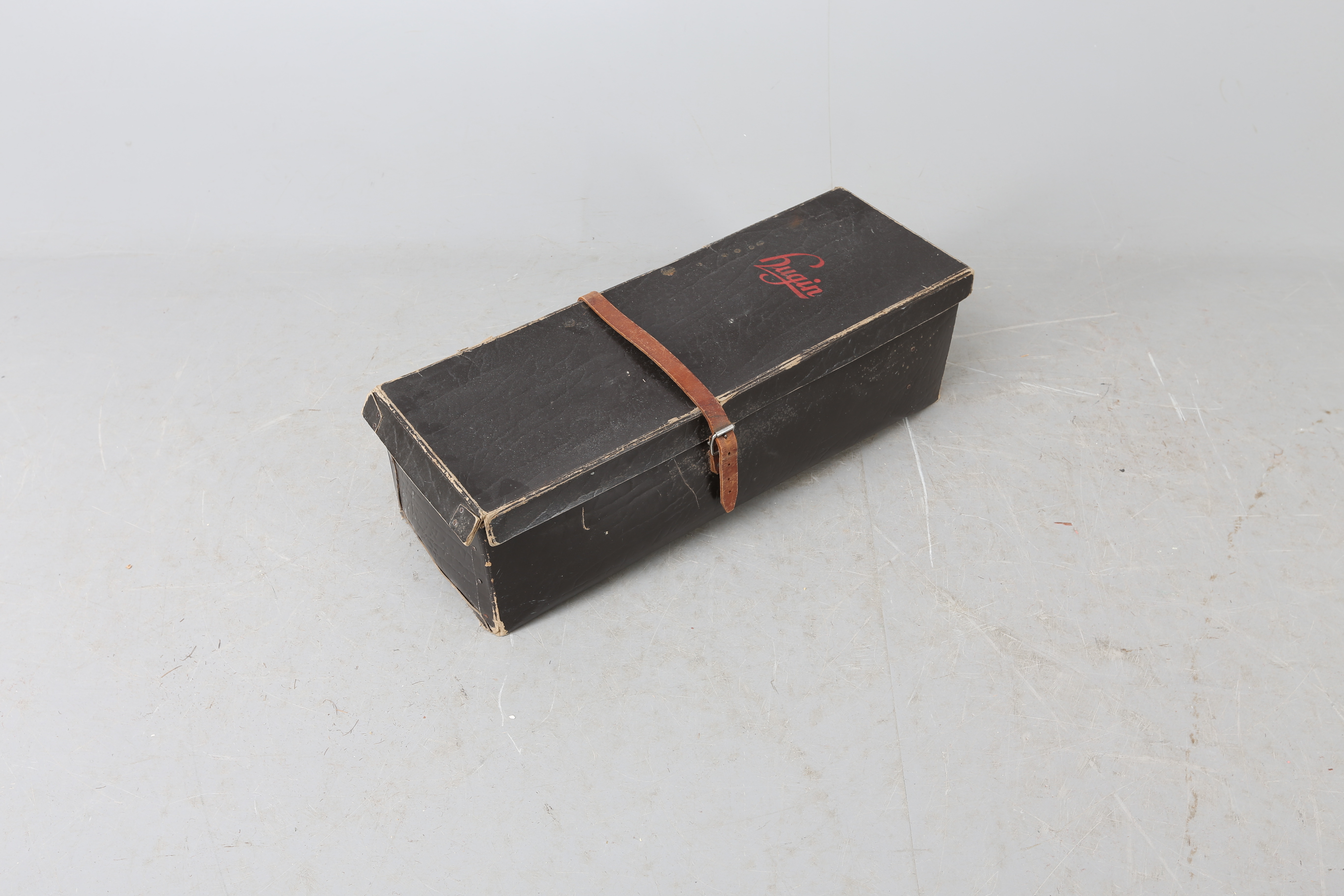 Bilder för 427610. DAMMSUGARE, Hugin, 1900-talets mitt. - Auctionet