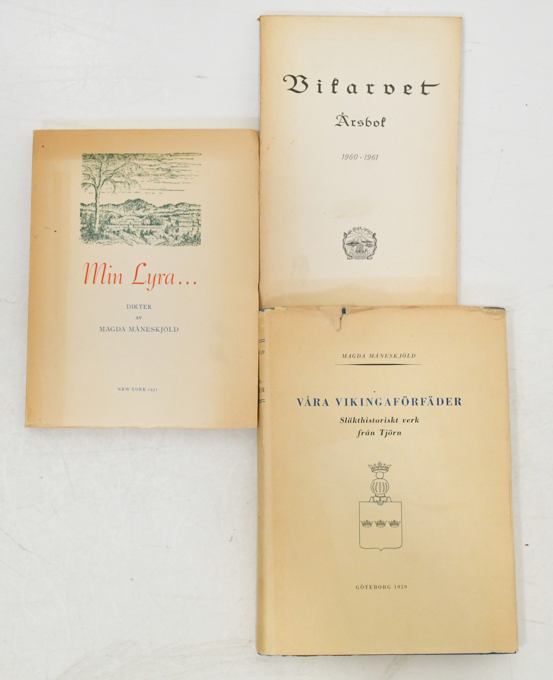 Böcker av Magda Måneskjöld & Vikarvet, 3 Volymer.