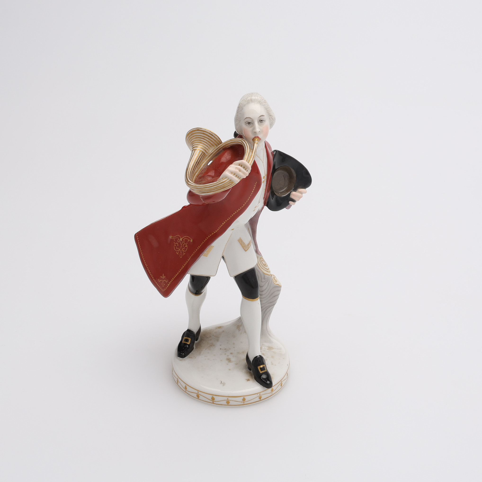 FIGURIN, PORSLIN, KPM BERLIN, FORMGIVEN AV HERMANN HUBATSCH 1900-TALETS FÖRSTA HÄLFT.