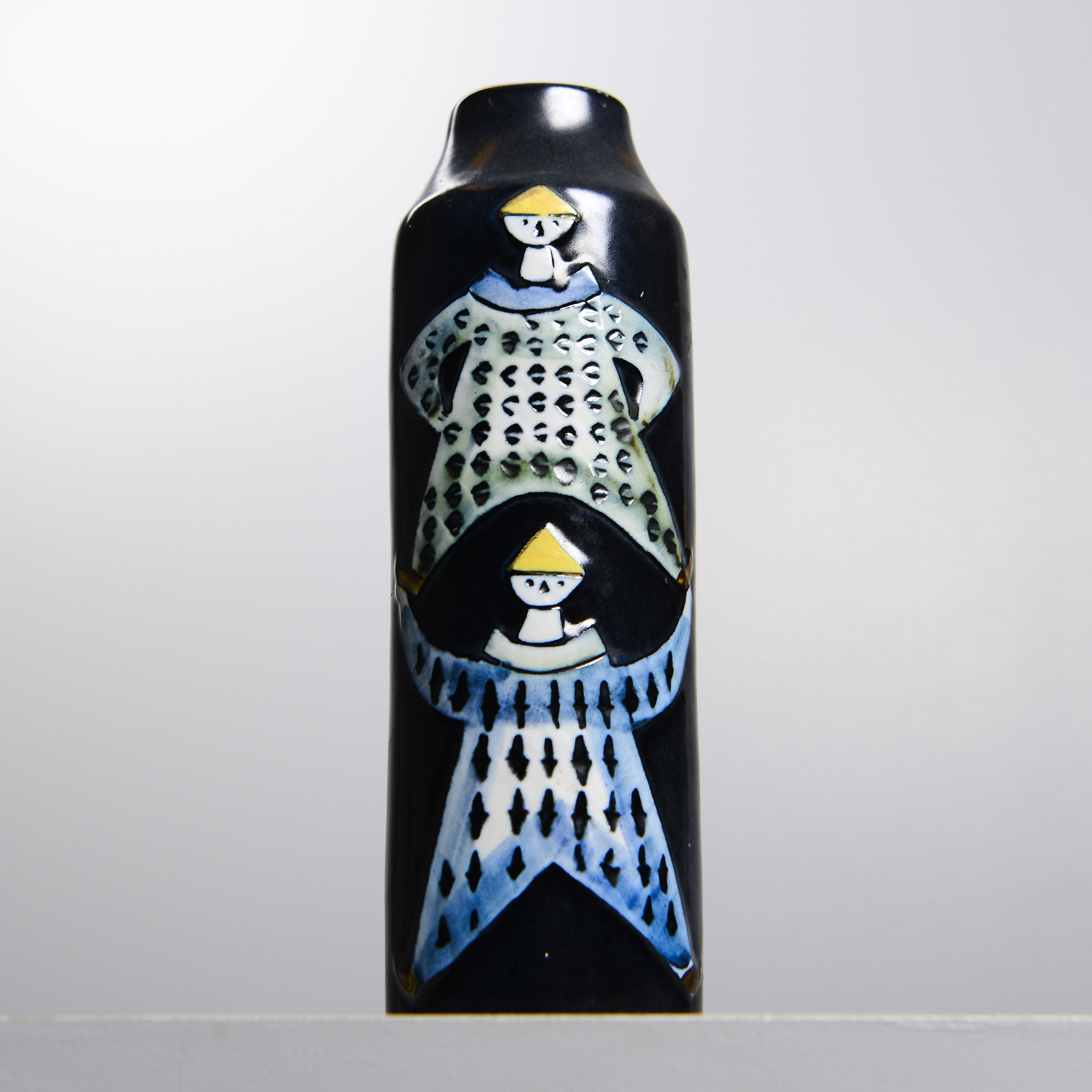 LISA LARSON. Vas ur serien "Varieté", Gustavsberg, 1956-62.