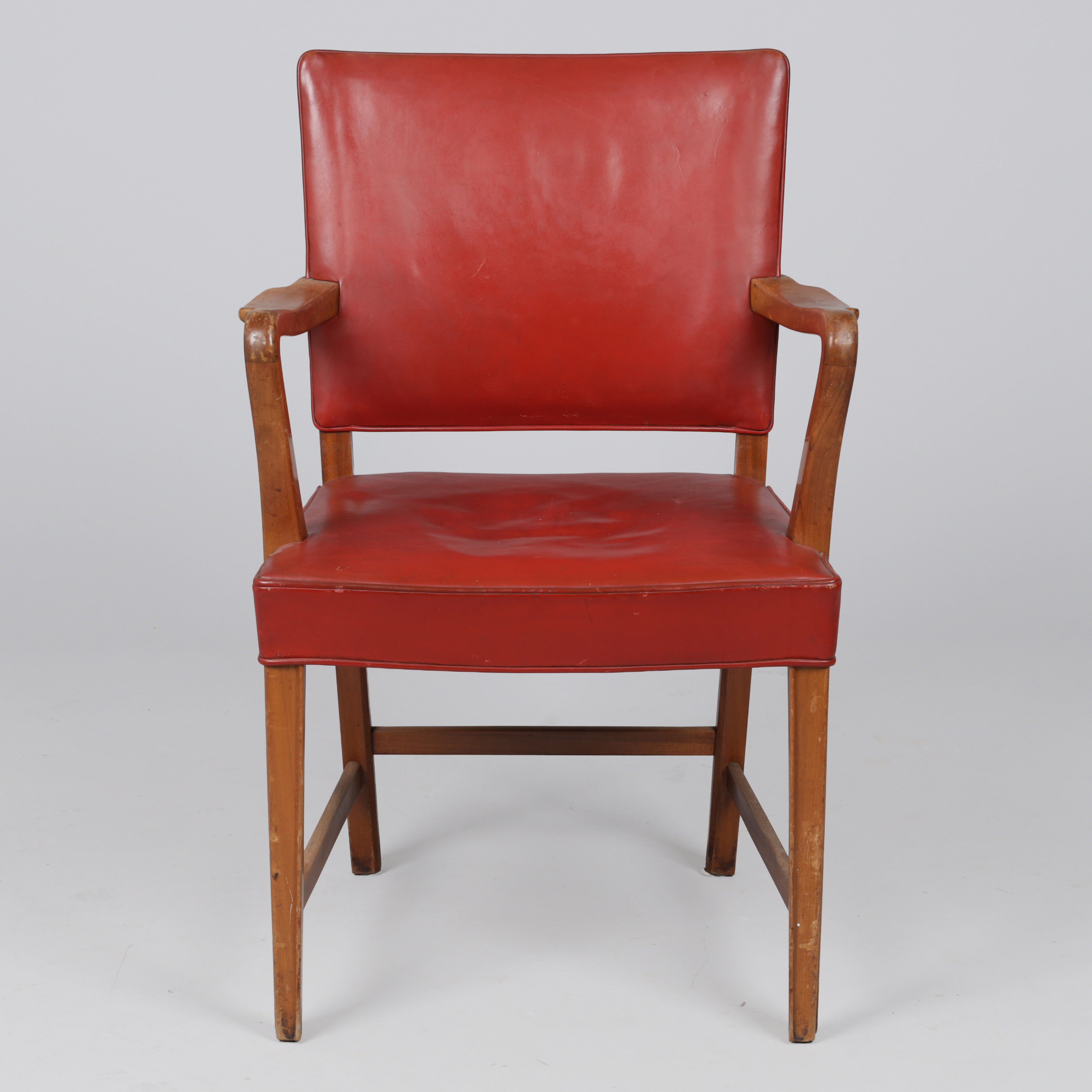 bilder-f-r-4588459-snickarm-starf-t-lj-i-mahogny-och-r-tt-l-der