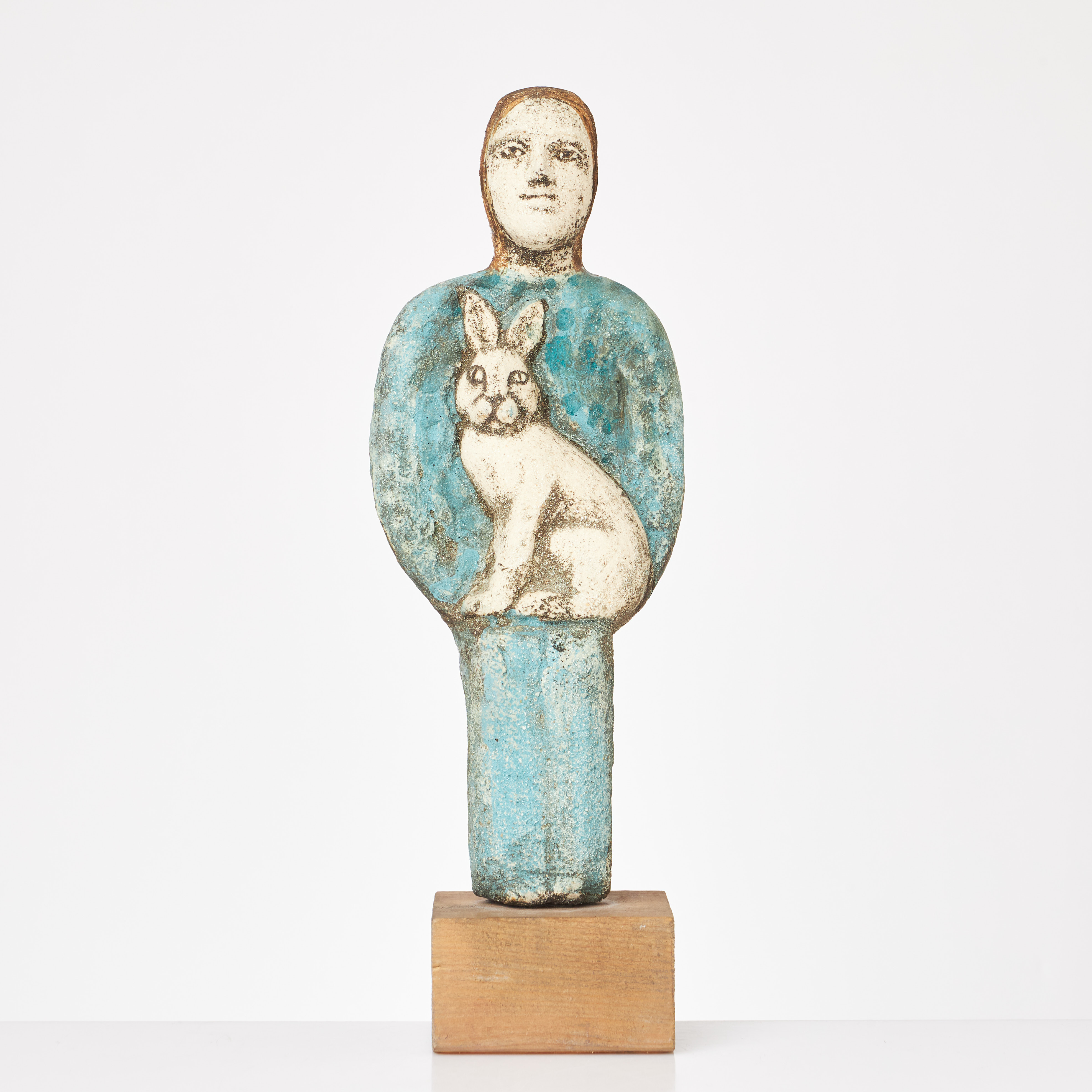 LISA LARSON. Kvinna med hare, stengods, egen verkstad, signerad Lisa L, daterad 00.