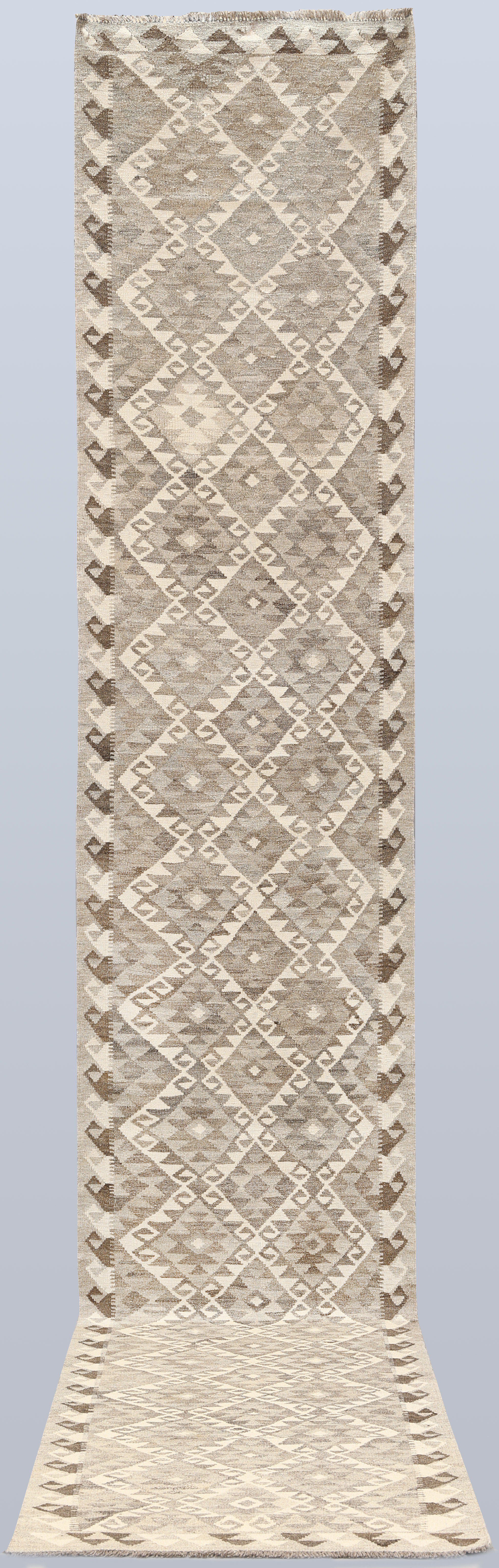 MATTA Kelim Naturfärgad Gallerimodell, 484 x 82 cm.