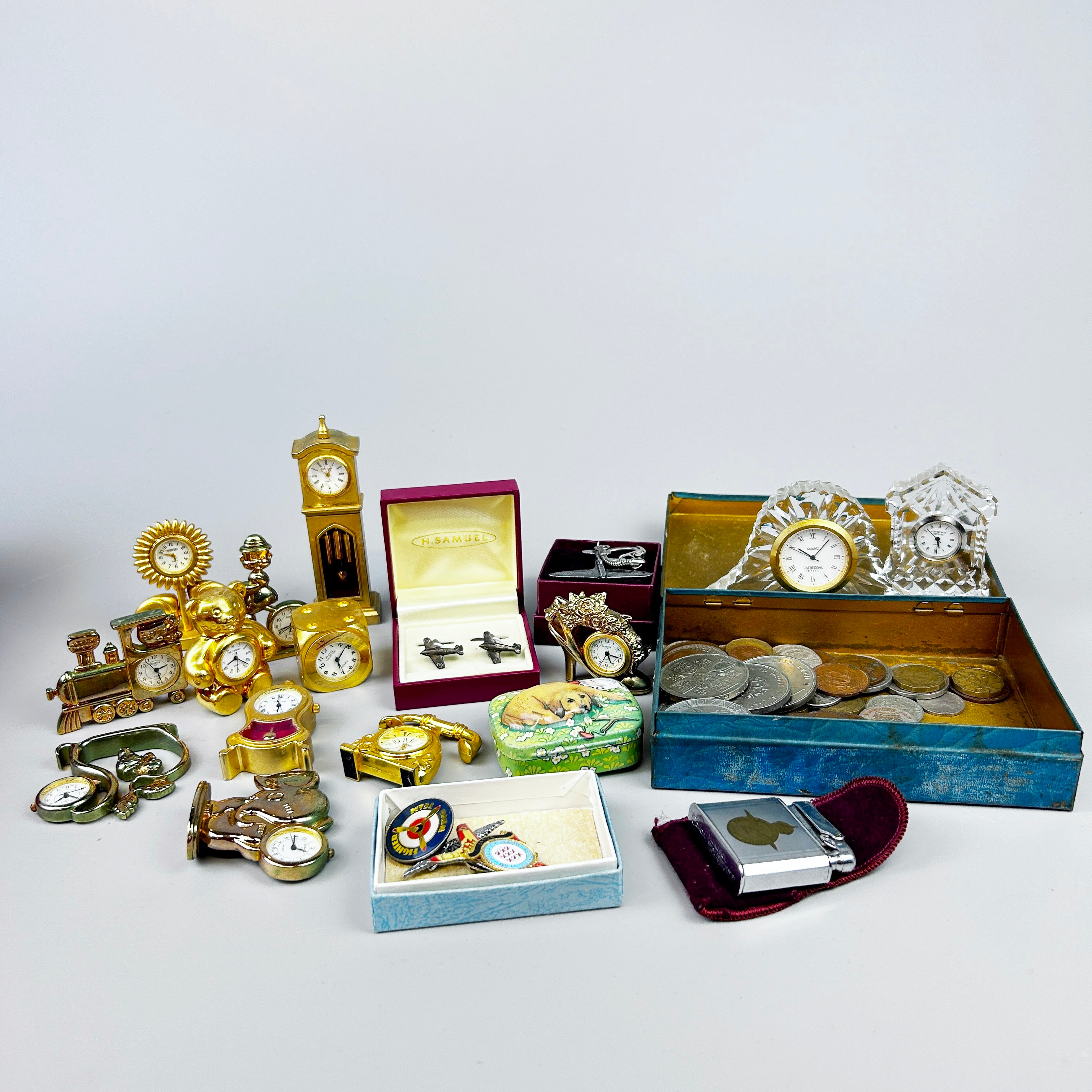Java Small Items Images for 4624834. MIXED SMALL ITEMS. - Auctionet