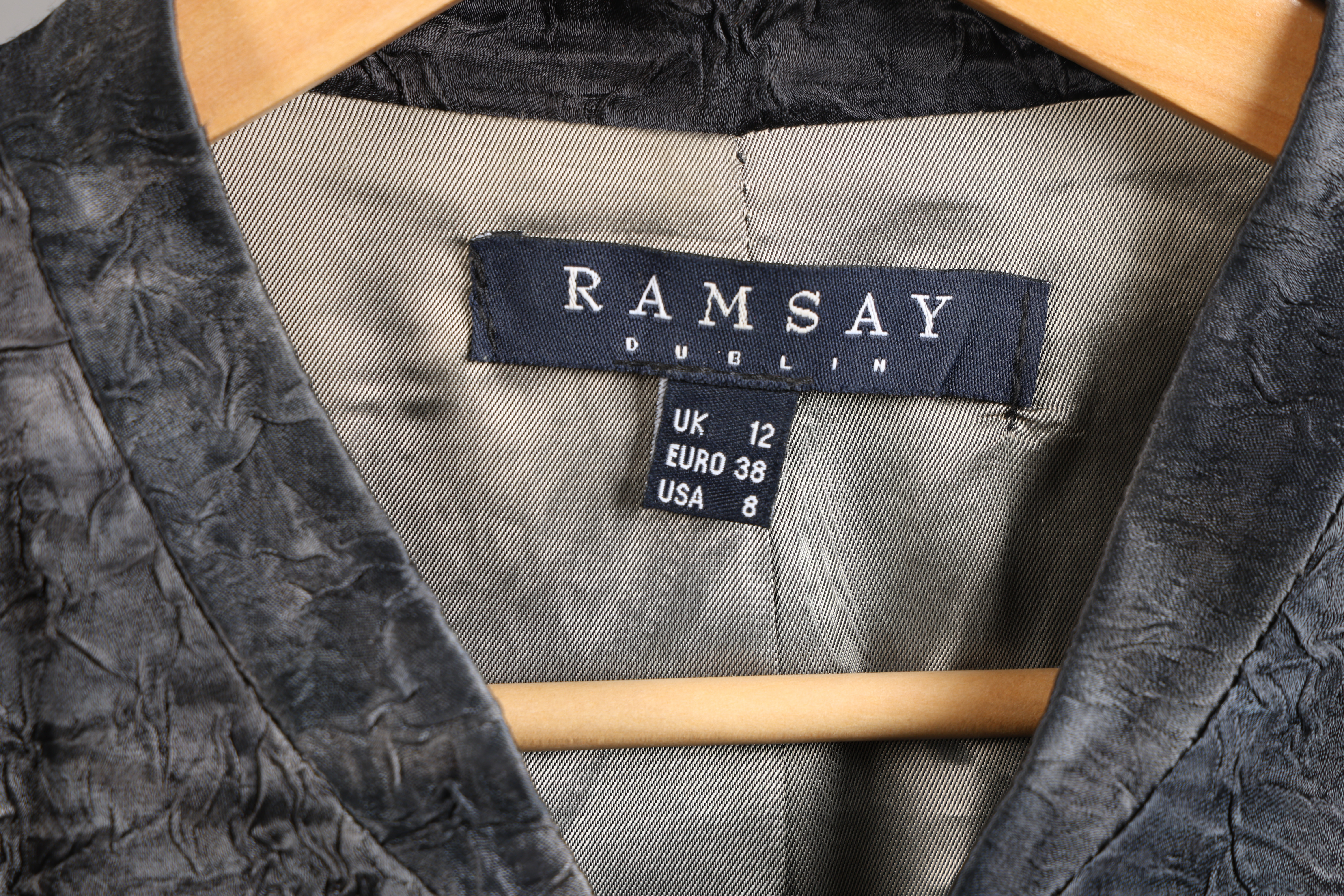 Jean Ramsay Images for 4638284. A JEAN VARON DRESS AND RAMSAY JACKET (2). - Auctionet