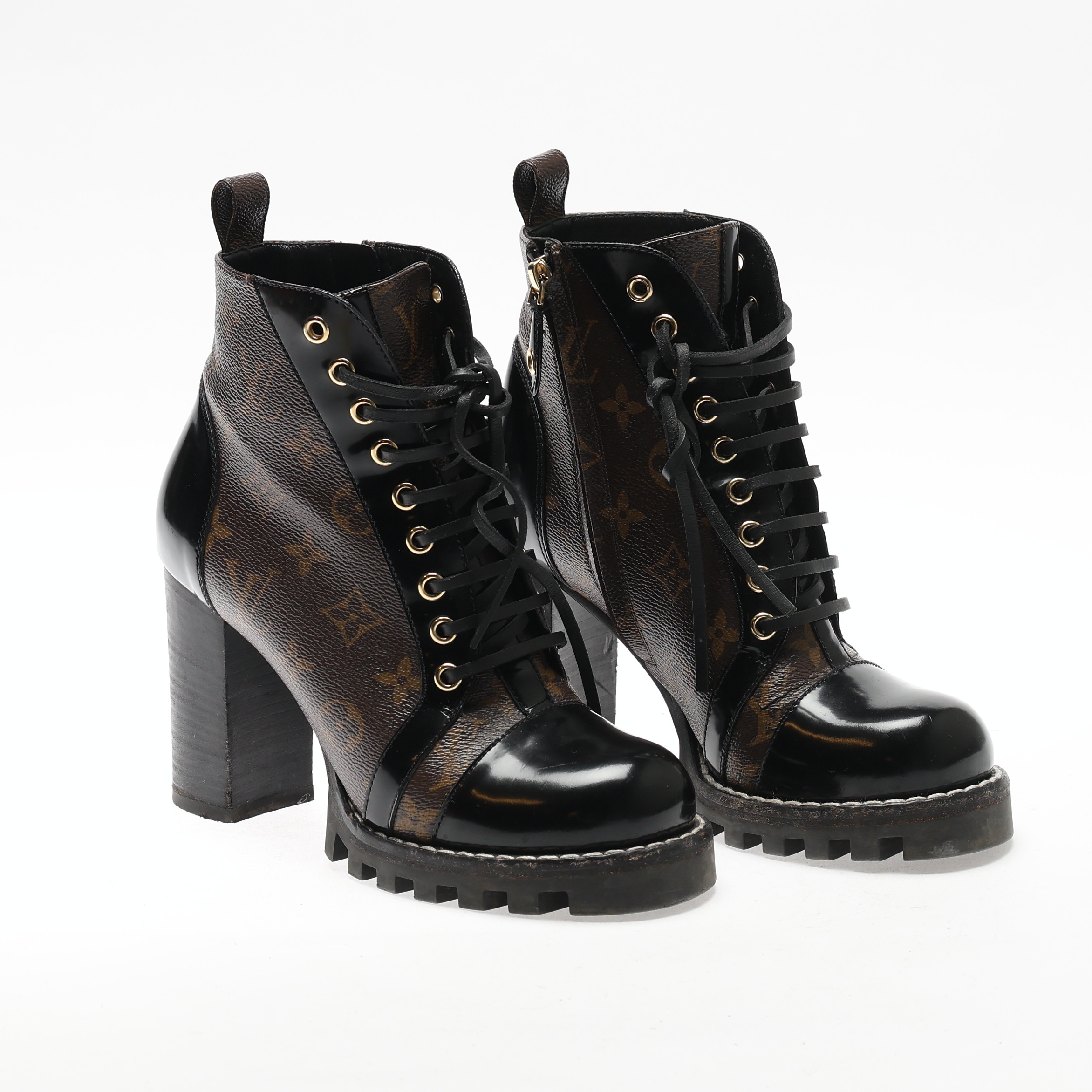 LOUIS VUITTON. Skor, Star Trail Ankle Boot, monogram, storlek 38.