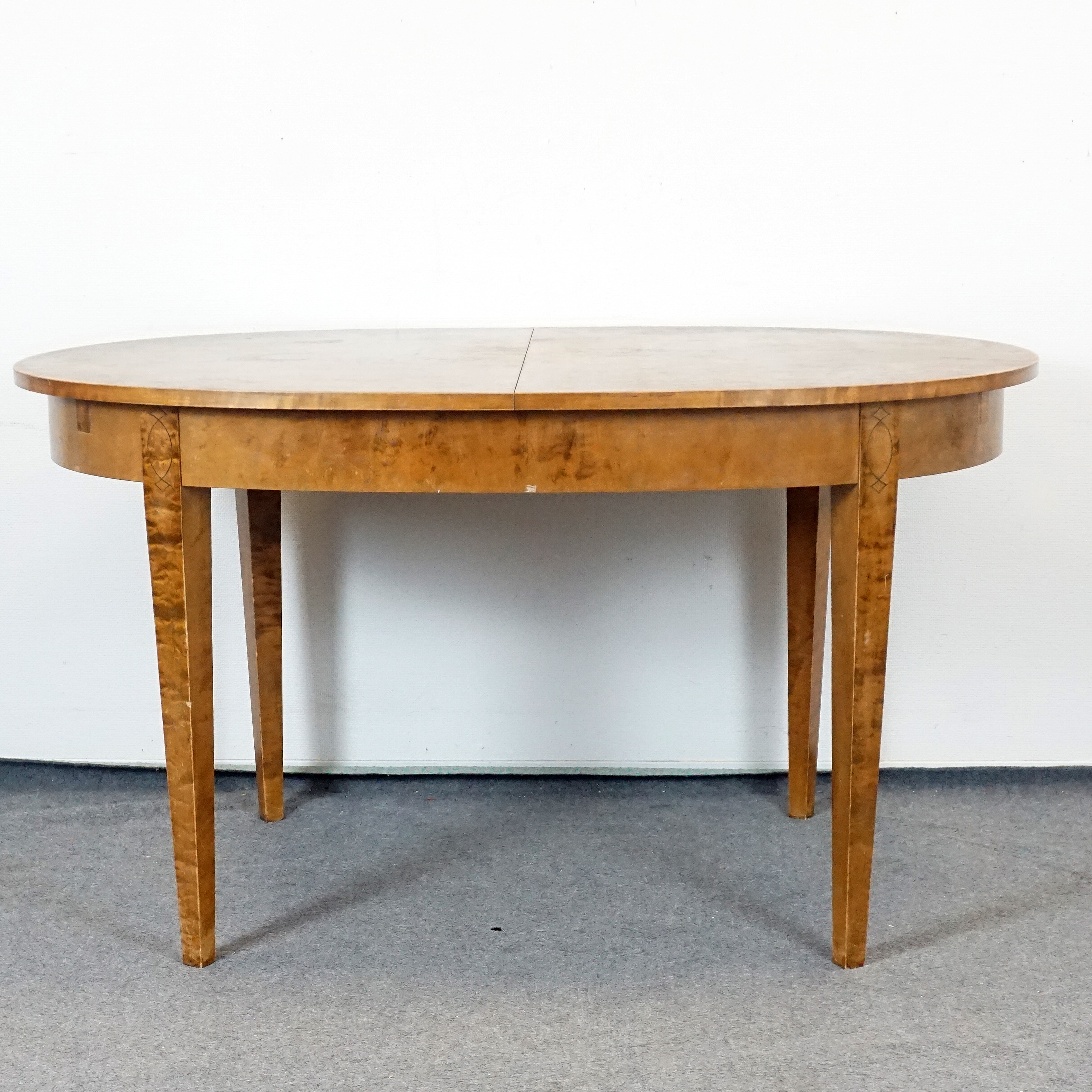 MATBORD. Björk, 1900-tal.