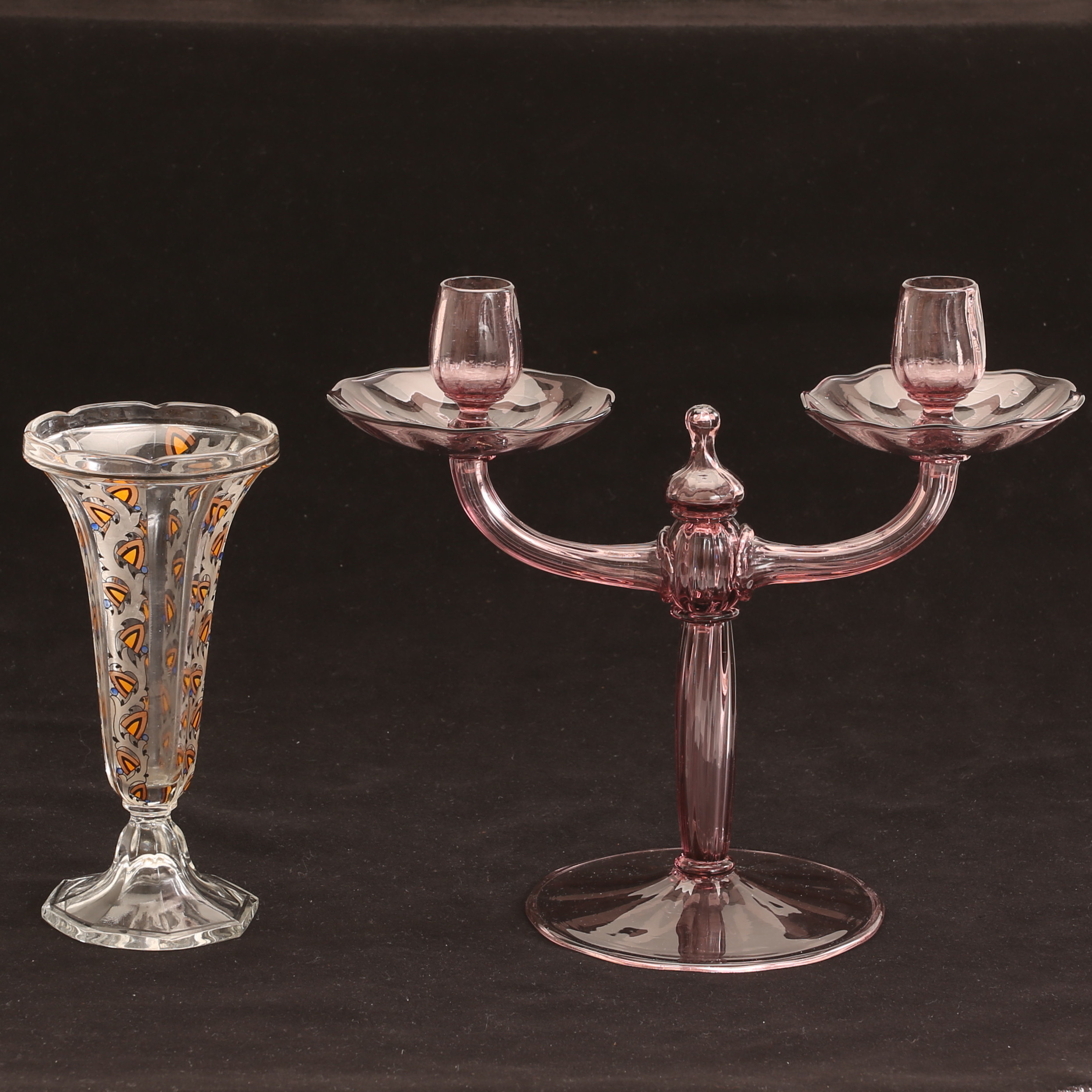 KANDELABER. VAS. Glas, 1900-tal.