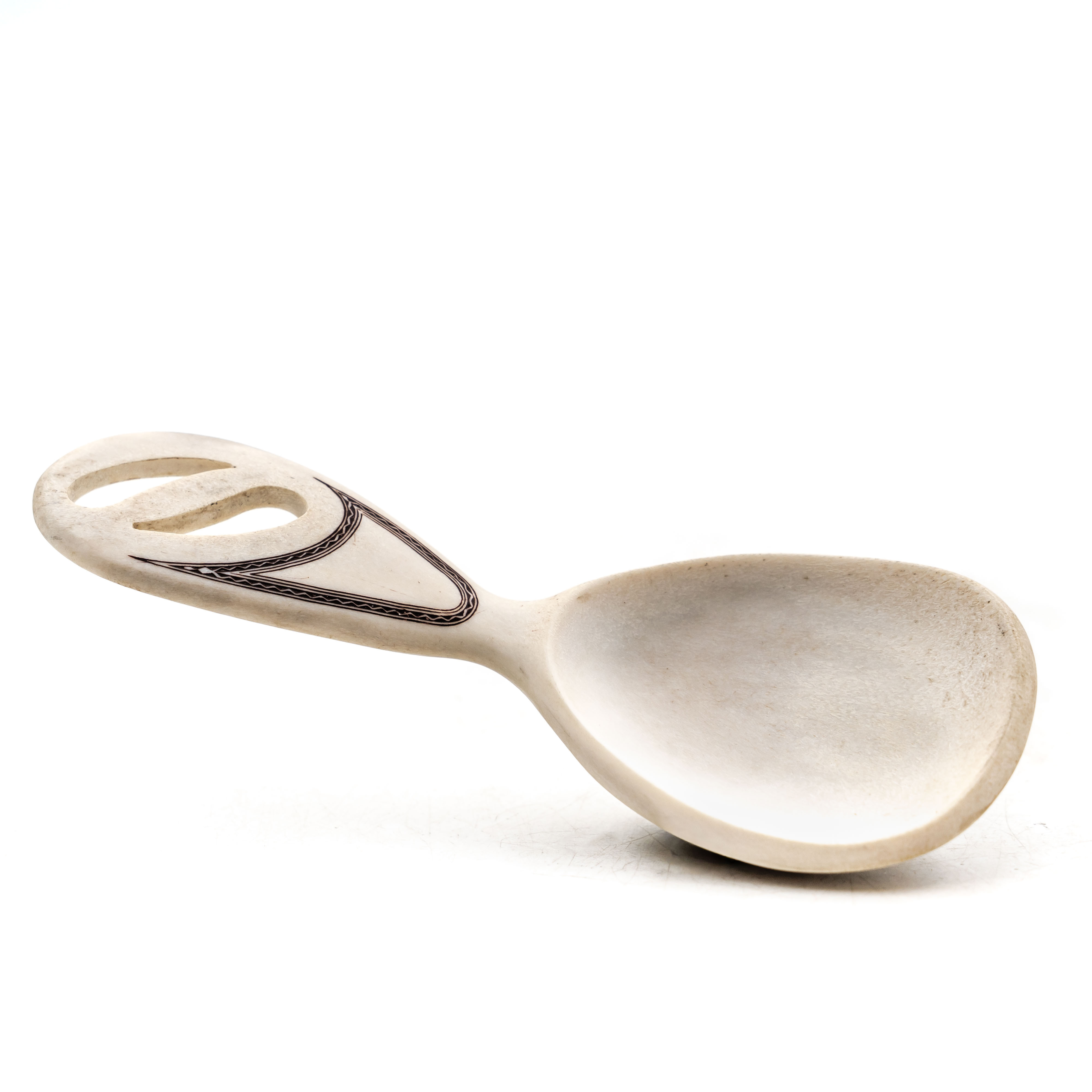 PETER FANKKI. Helhornssked, Sameslöjd, Signerad 1900-tal.