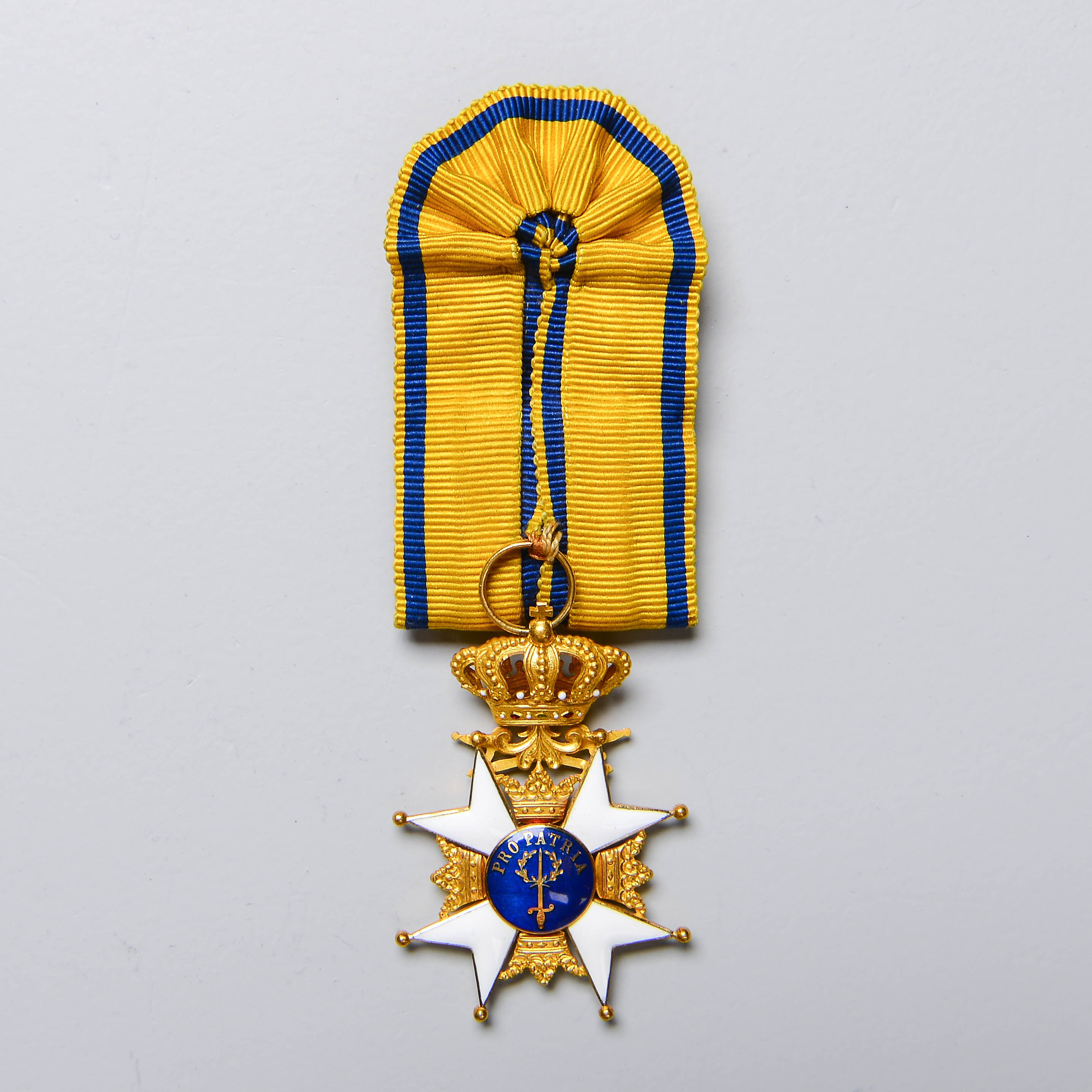KUNGLIGA SVÄRDSORDEN, Pro Patria, guld 18K och emalj.