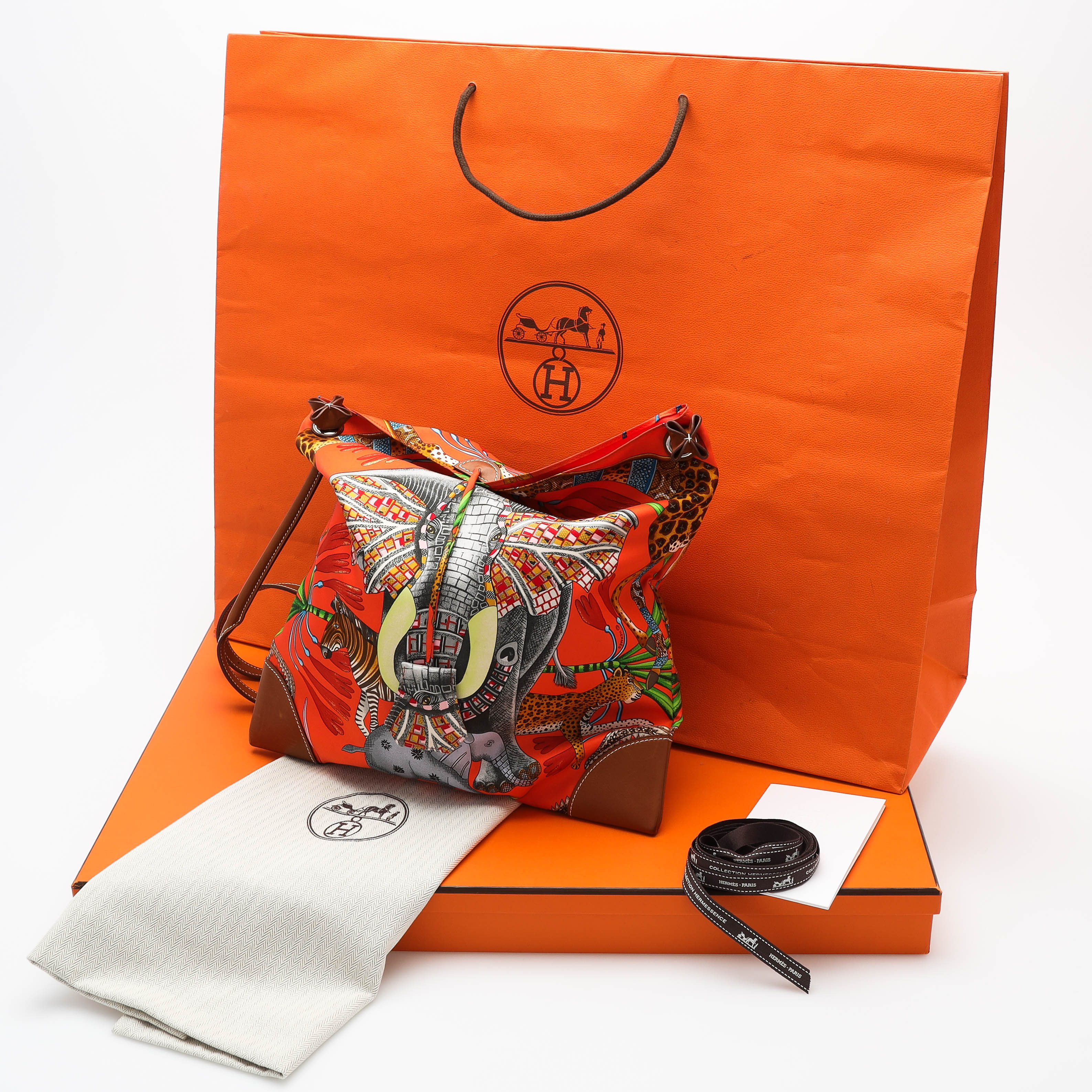 HERMÉS, Crossbody väska, "Silky City", Soie la Marsh, 2016.