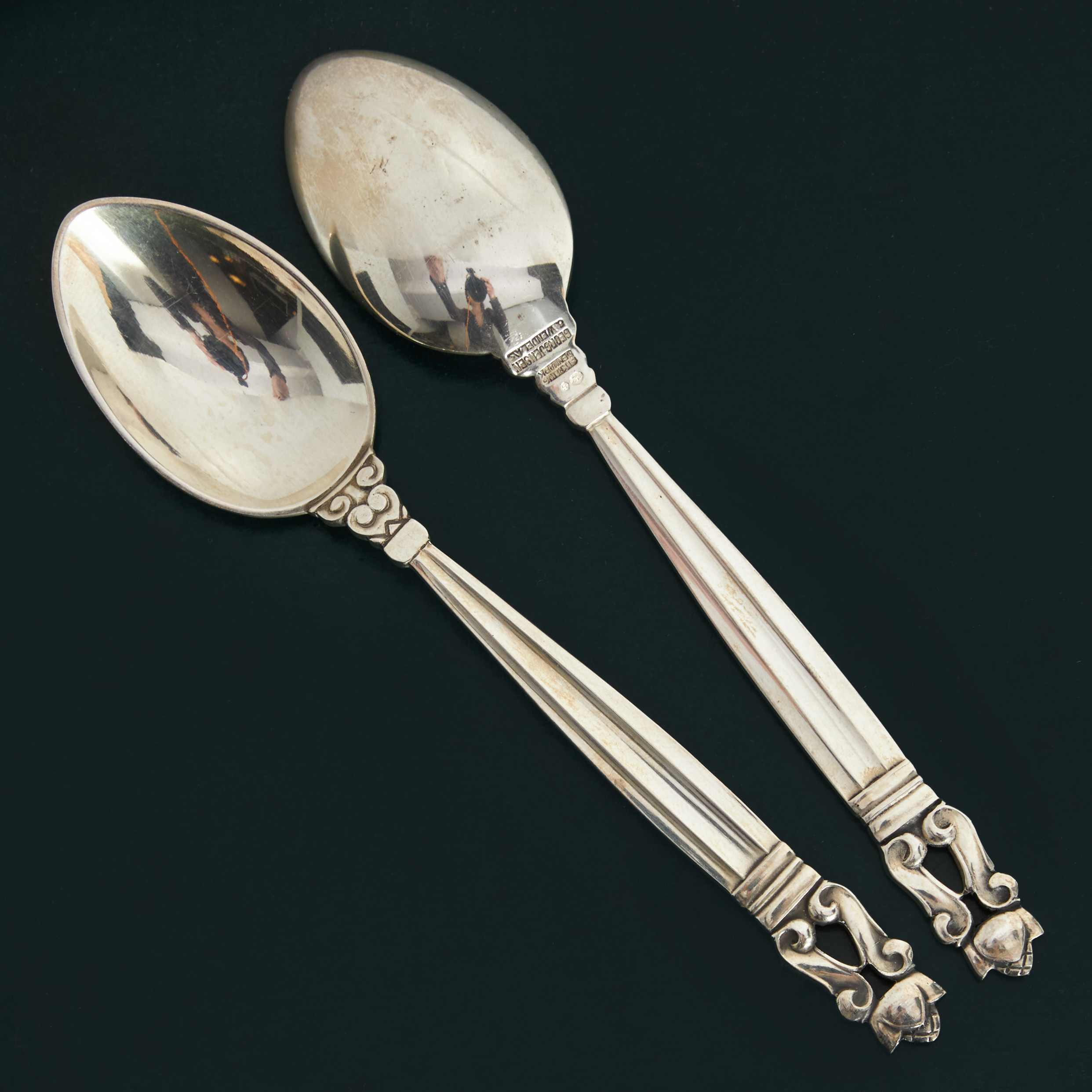 JOHAN ROHDE. Teskedar, 8 st, "Konge/Acorn", sterlingsilver, Georg Jensen, Danmark.