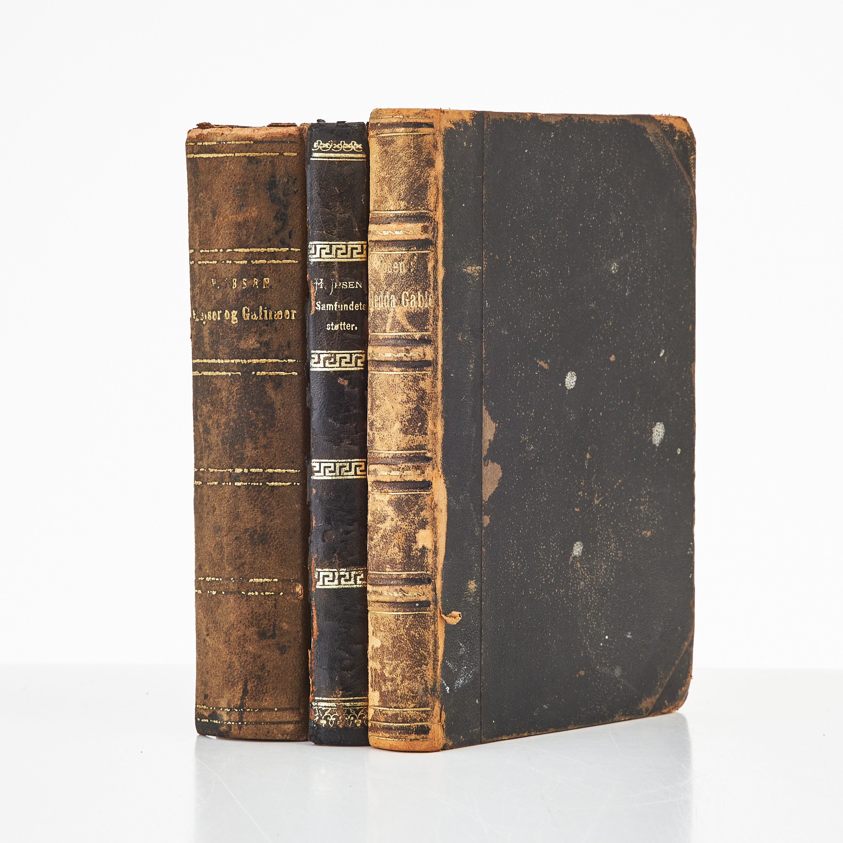 IBSEN, ORIGINALUTGÅVOR, HEDDA GABLER, SAMFUNDETS STOTTER, KEJSER OG GALILAEER, 3 VOLYMER.
