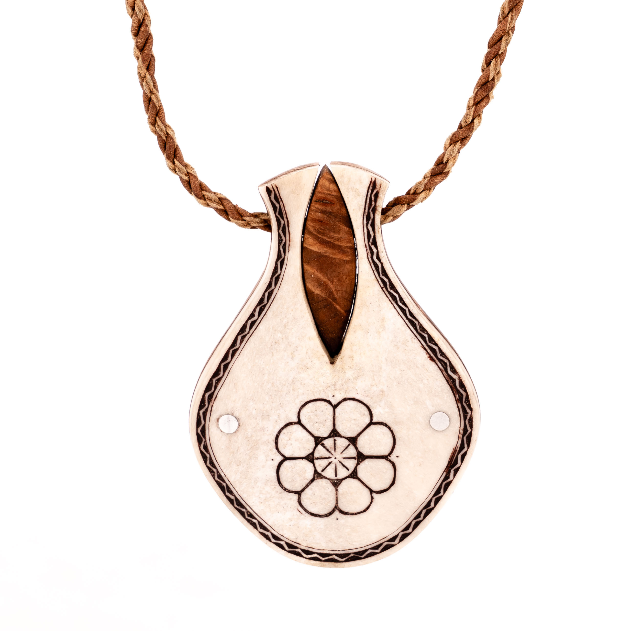 HÄNGSMYCKE / HALSBAND. Sameslöjd, 1900-tal.