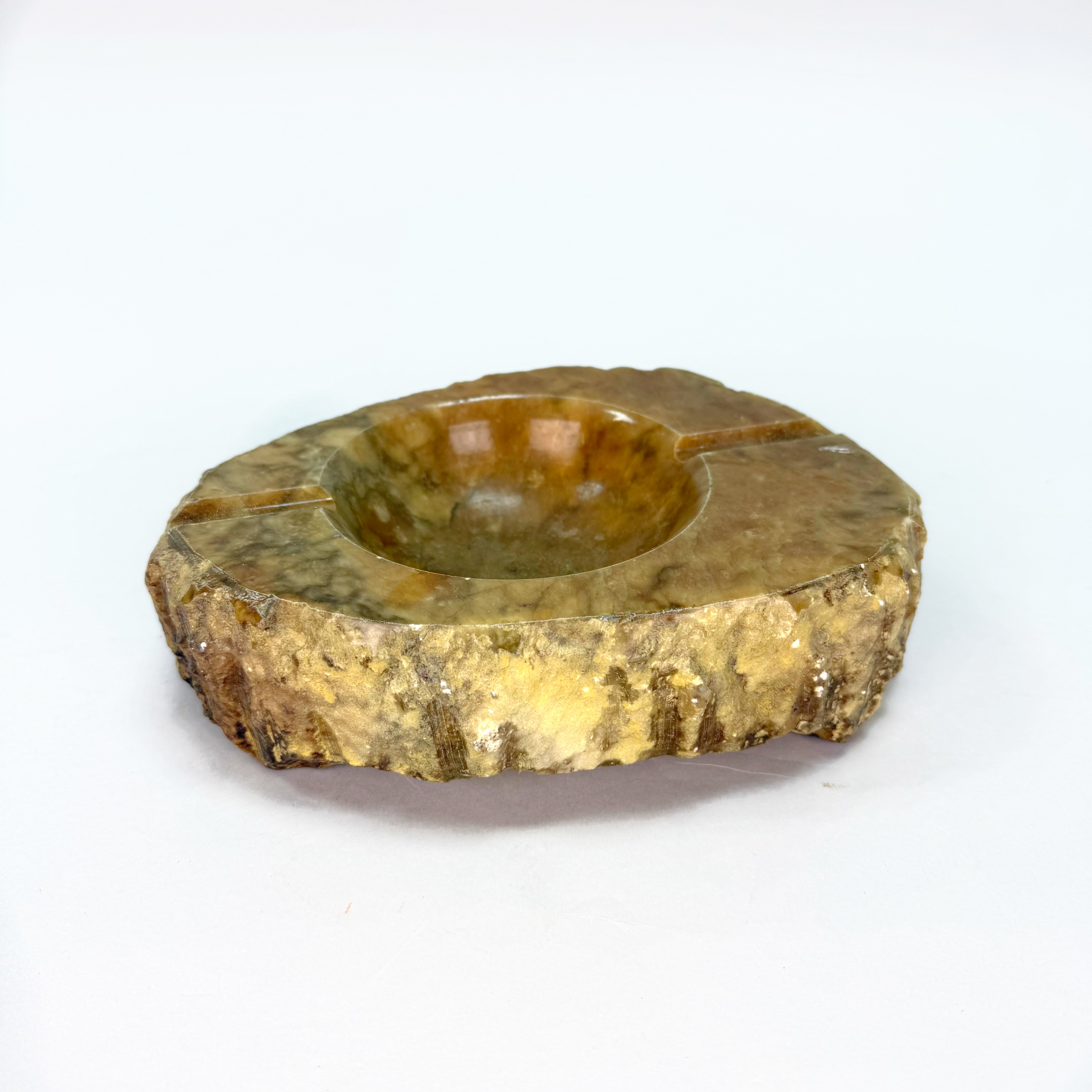 ASKFAT, alabaster, Etikett märkt Italy - 1970 talet.