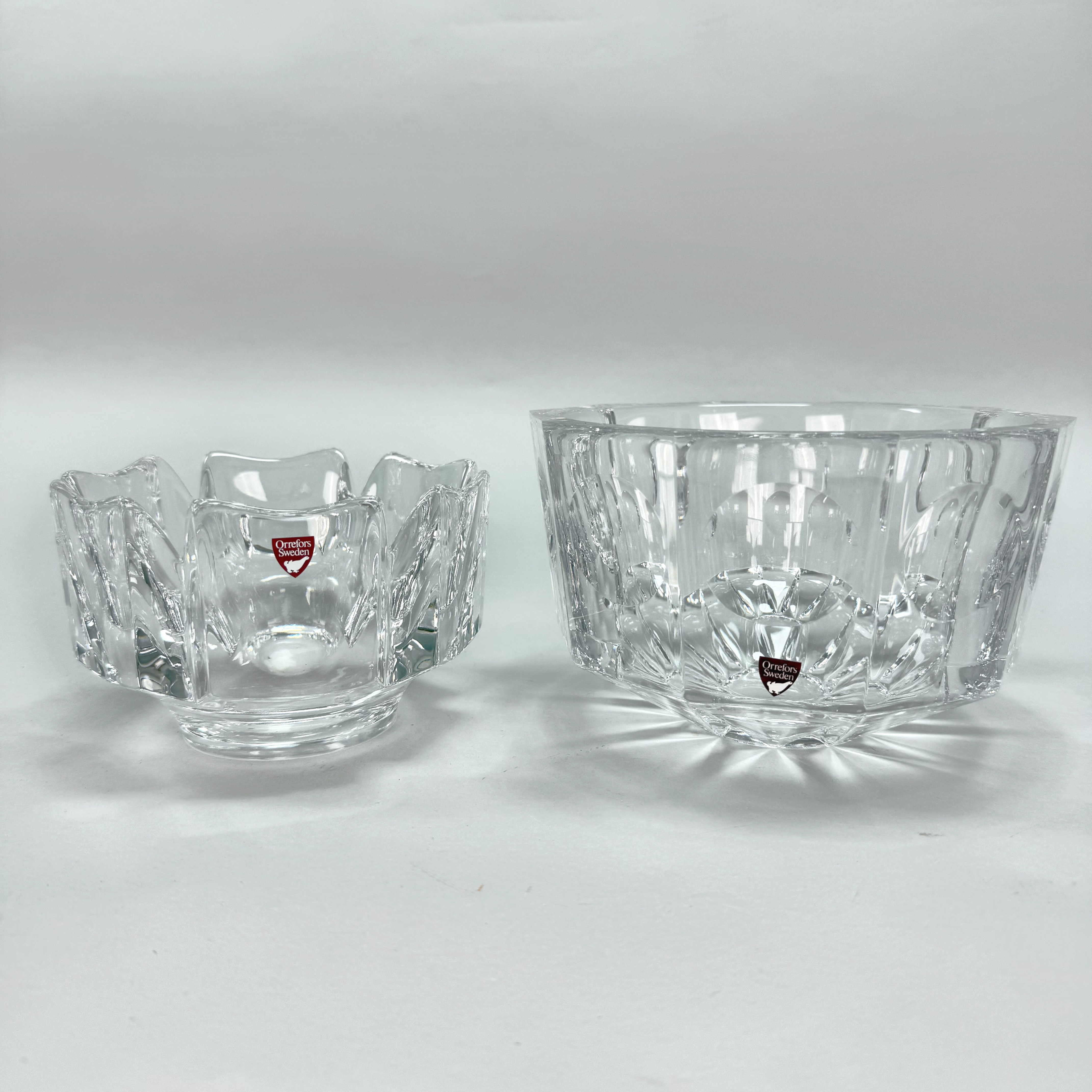 SKÅLAR ORREFORS - Lars Hellsten "Corona" & Olle Alberius, kristall, signerad 1900 tal.