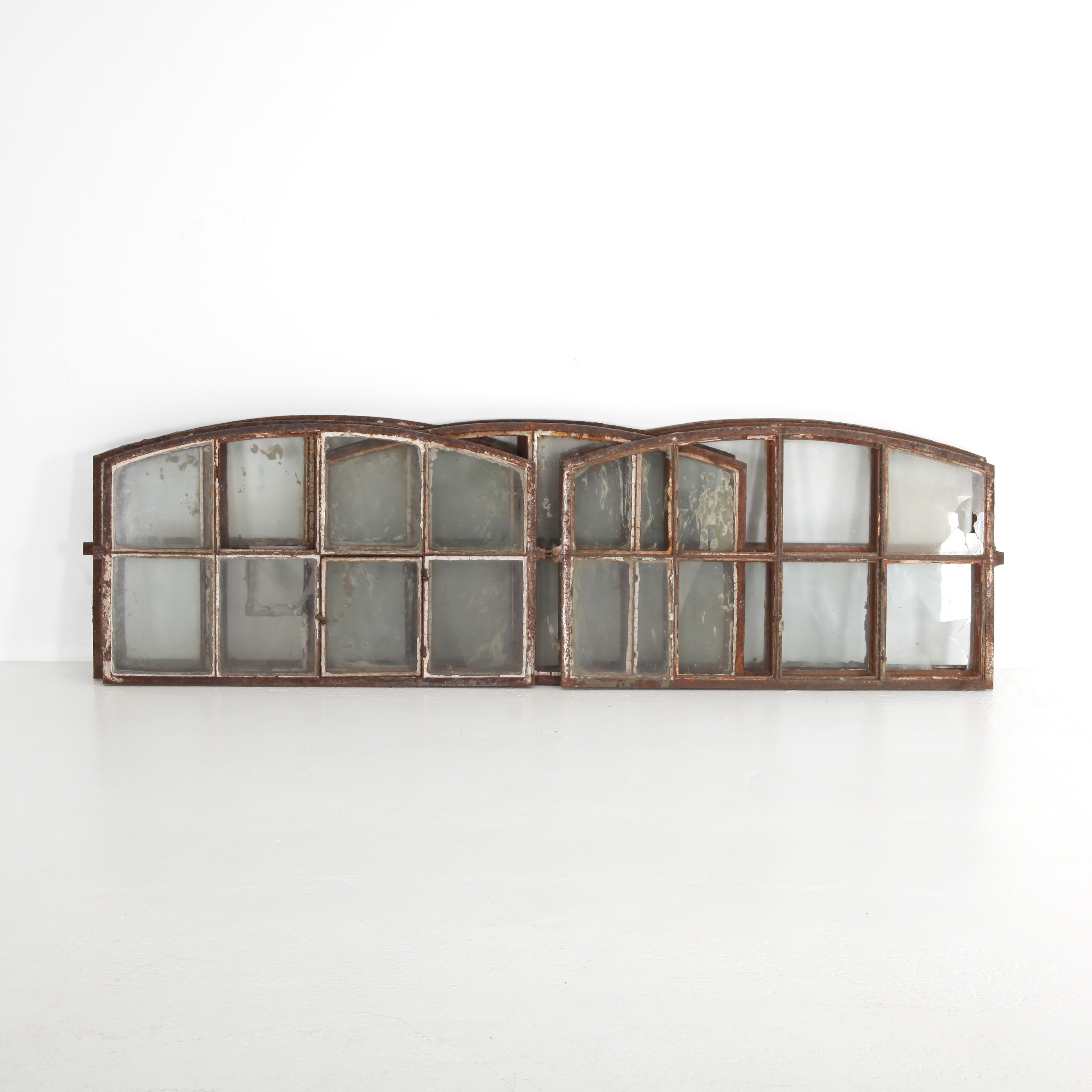 GJUTJÄRNSFÖNSTER, 8 st, Sverige 1900-talets första hälft.