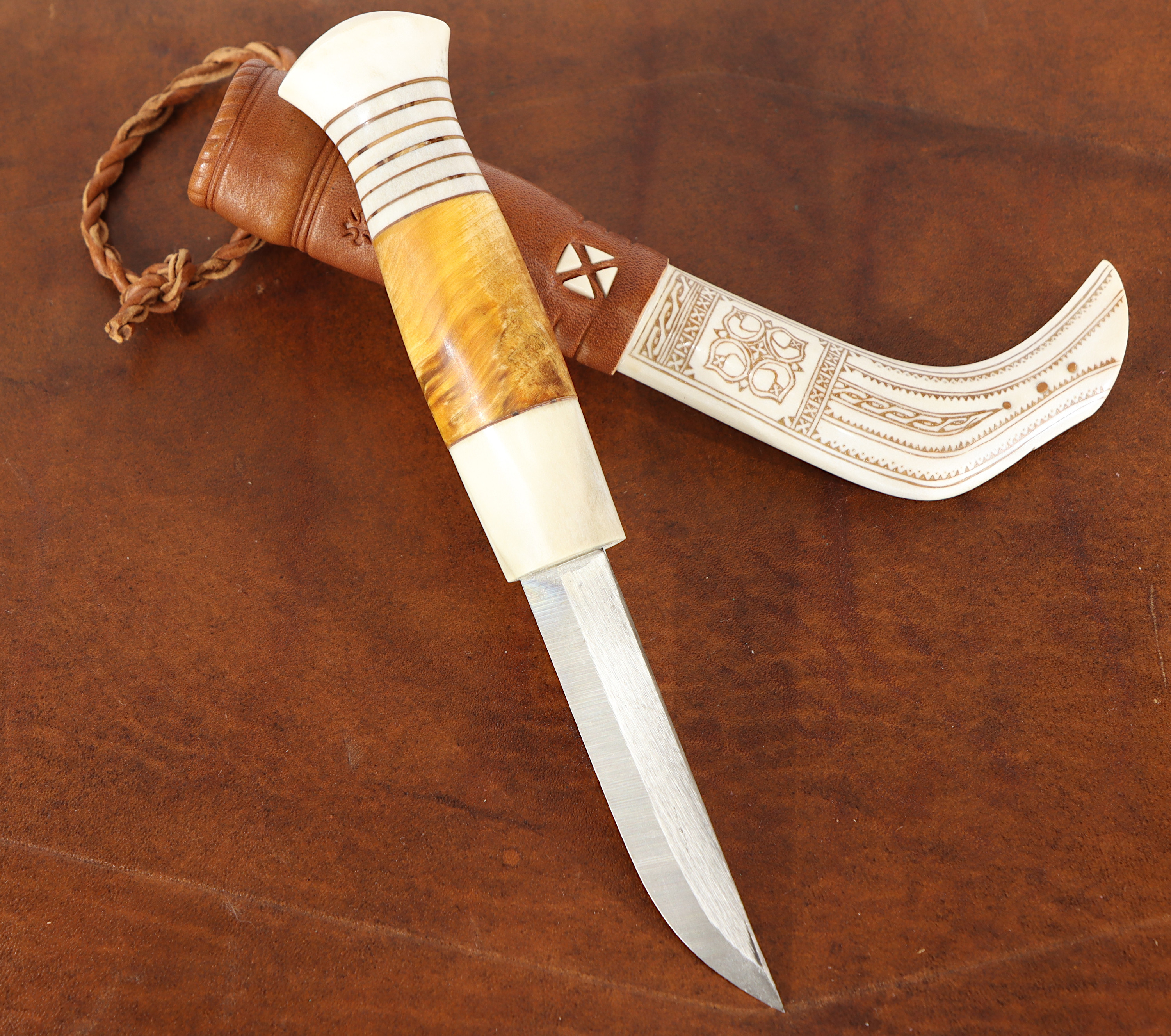 KNIV, HALVHORN, LENNART SAMMELIN.