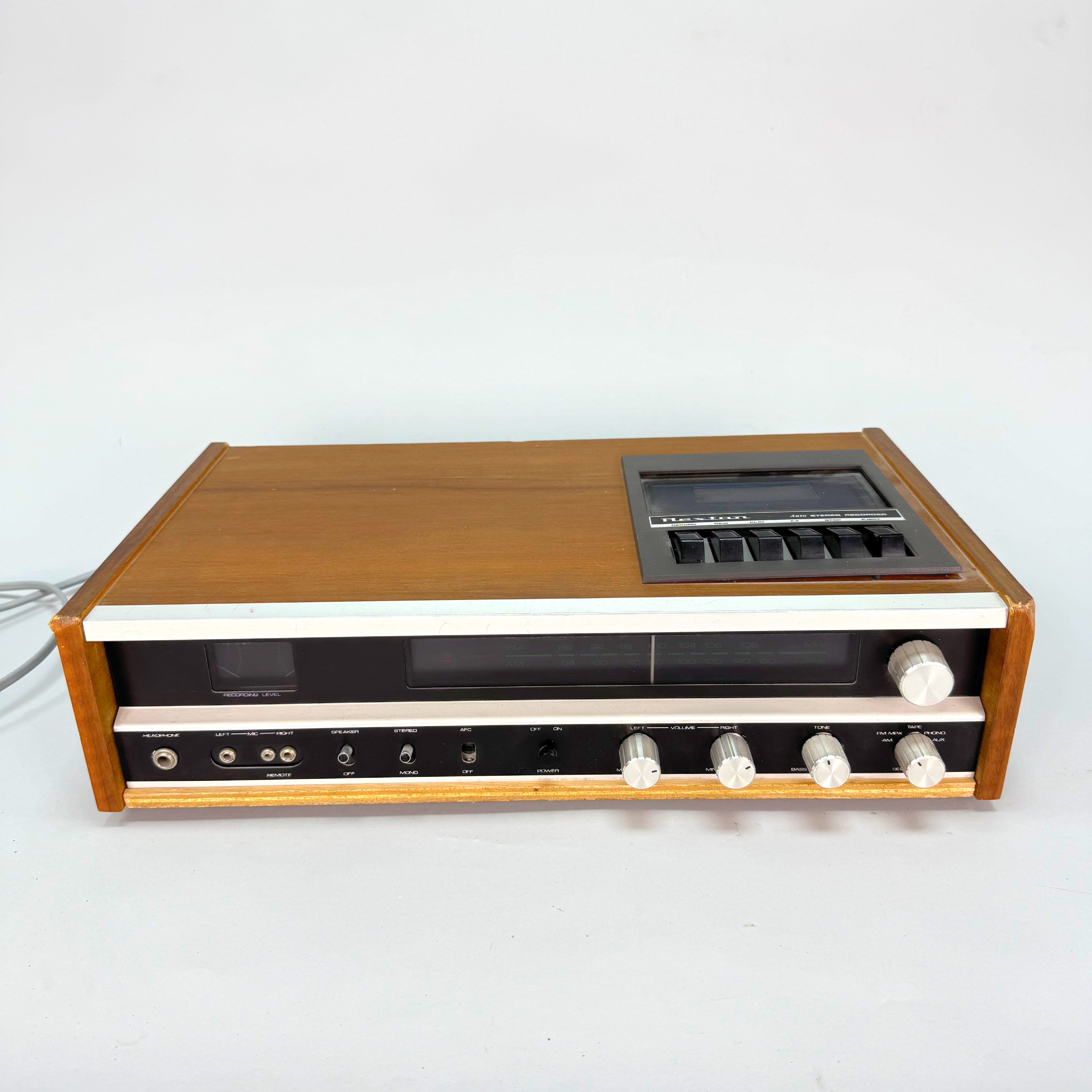 Rexton SE4411, bandspelare, stereomottagare 1900 talets andra hälft.