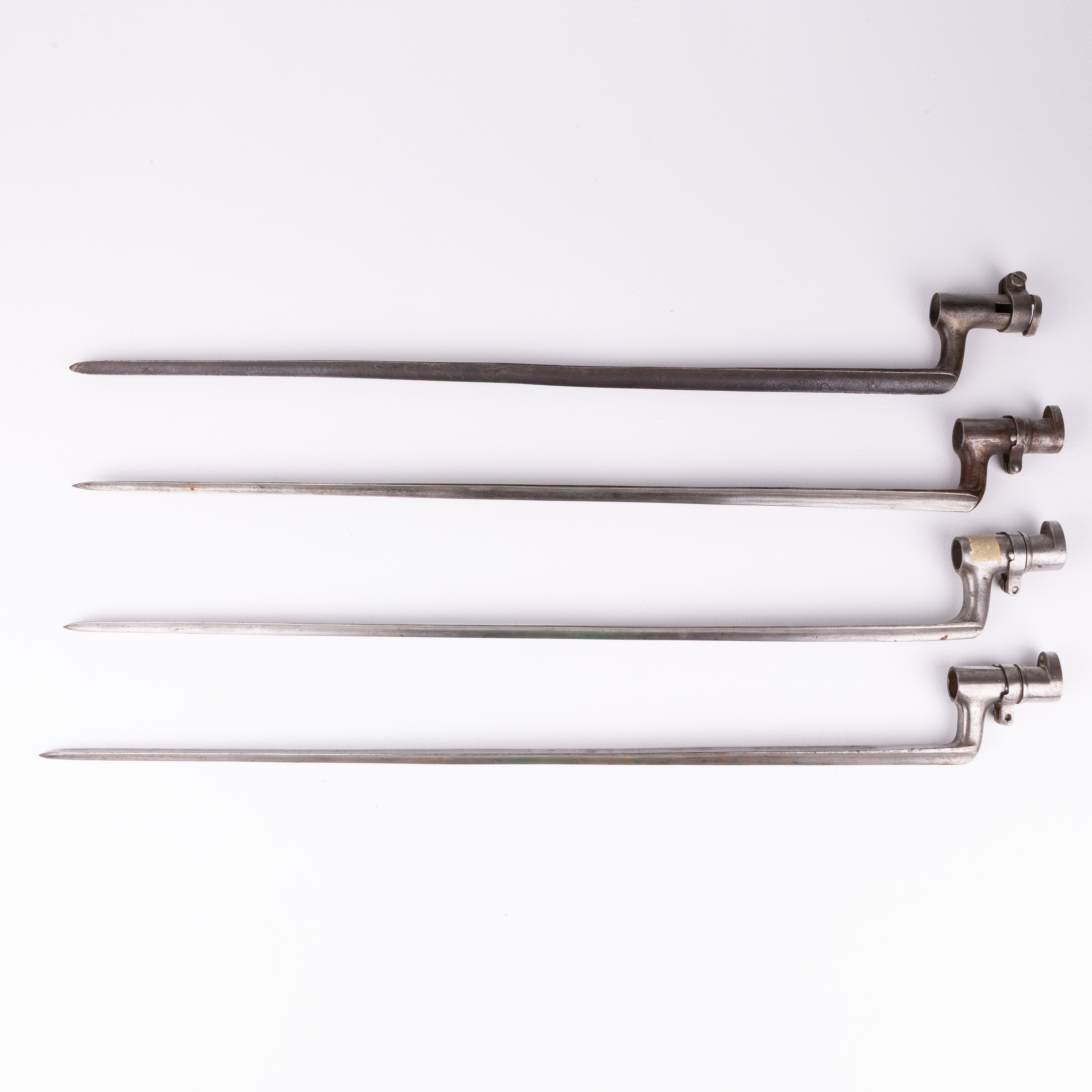 BAJONETTER, 4st, m/1860, m/1864, Sverige, 1800-tal.