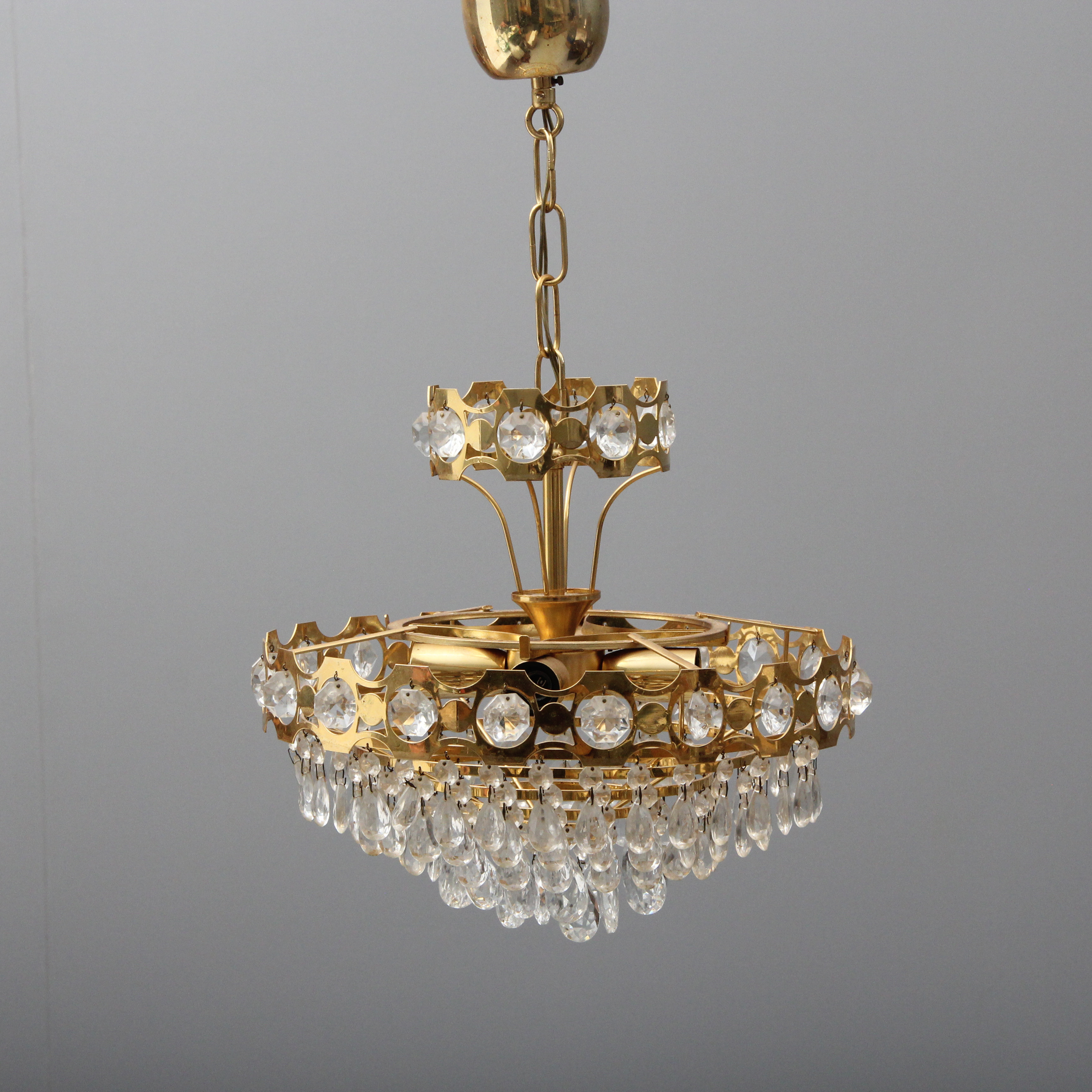 TAKKRONA, FÖNSTERLYSTRAR/VÄGGLYSTER, metall/kristall, totalt 8 delar.