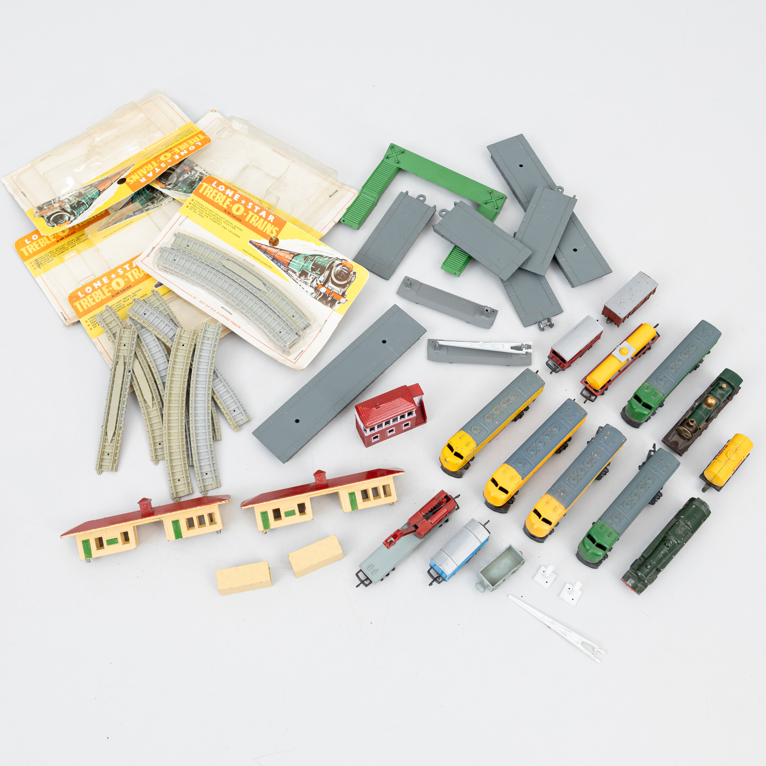 LONE STAR 7 lok, 7 vagnar, tillbehör och tomma förpackningar, spår N.