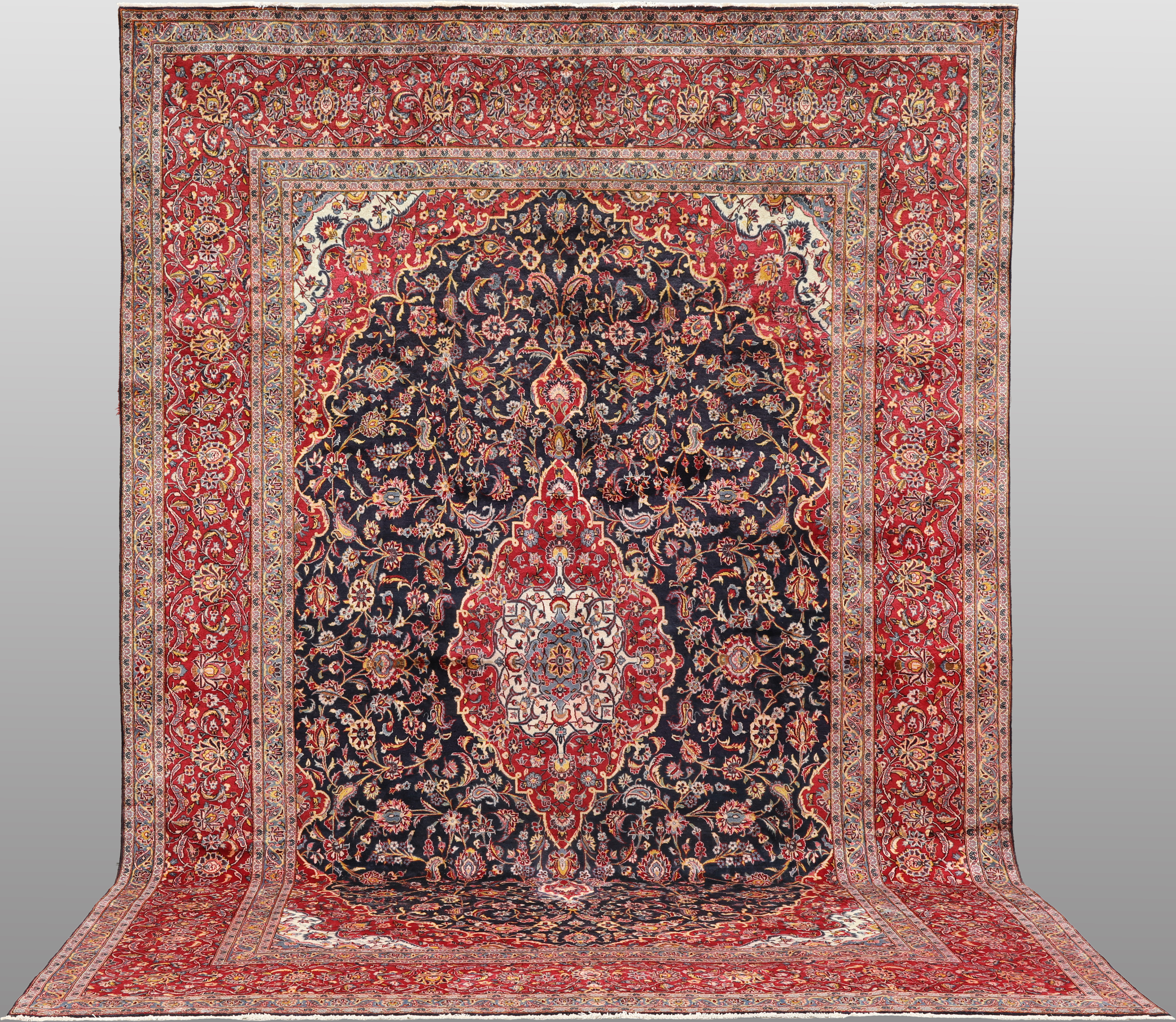 MATTA. Keshan, 475 x 300 cm.