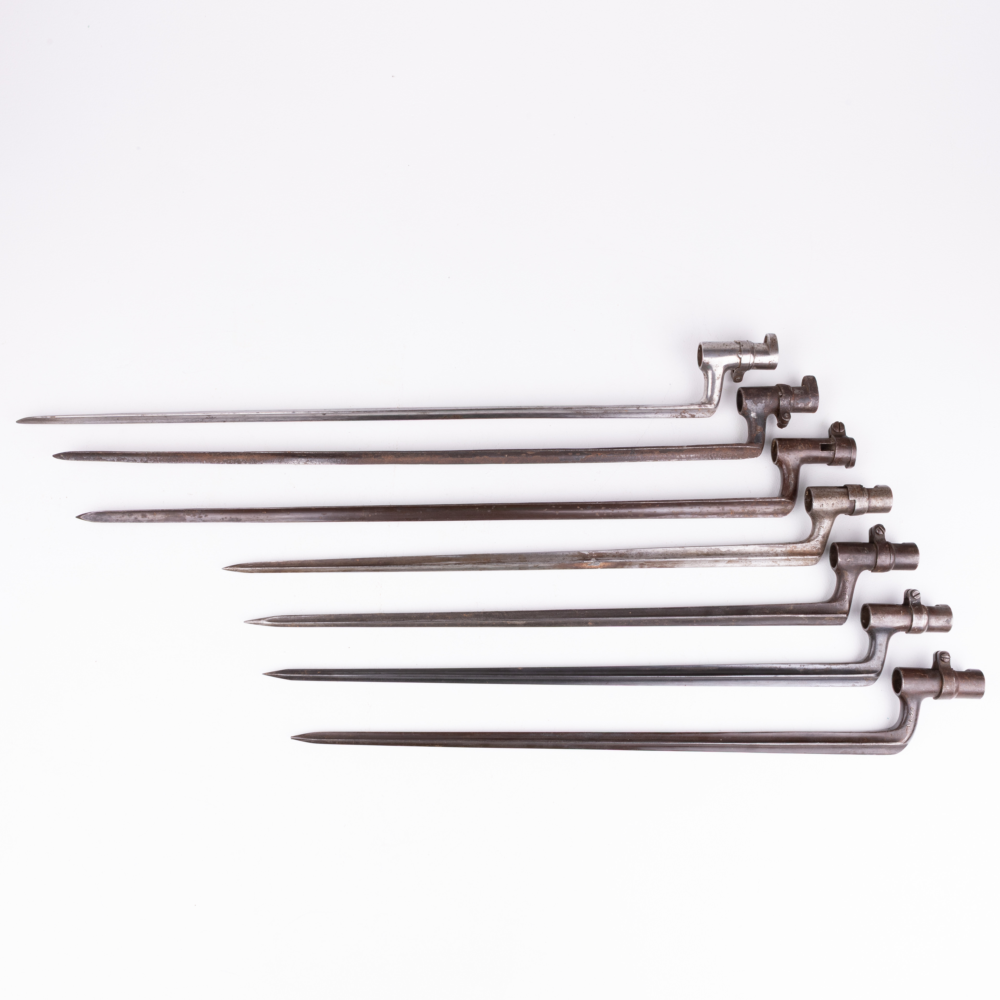 BAJONETTER, 7 st, m/1860, m/1864, m/1860, Sverige, 1800-tal.