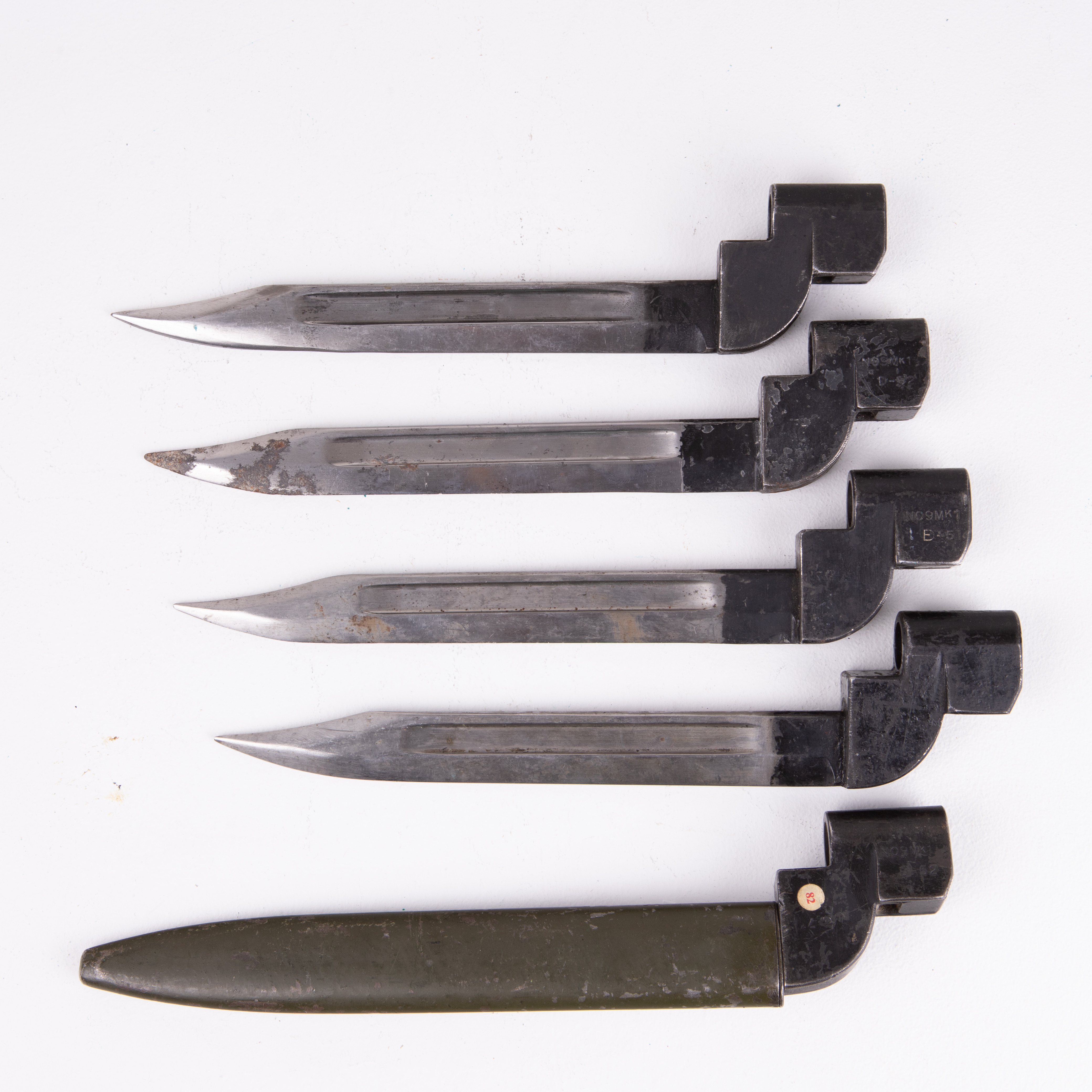 BAJONETTER, 5 st, No.9 mark 1, England, 1900-talets andra hälft.