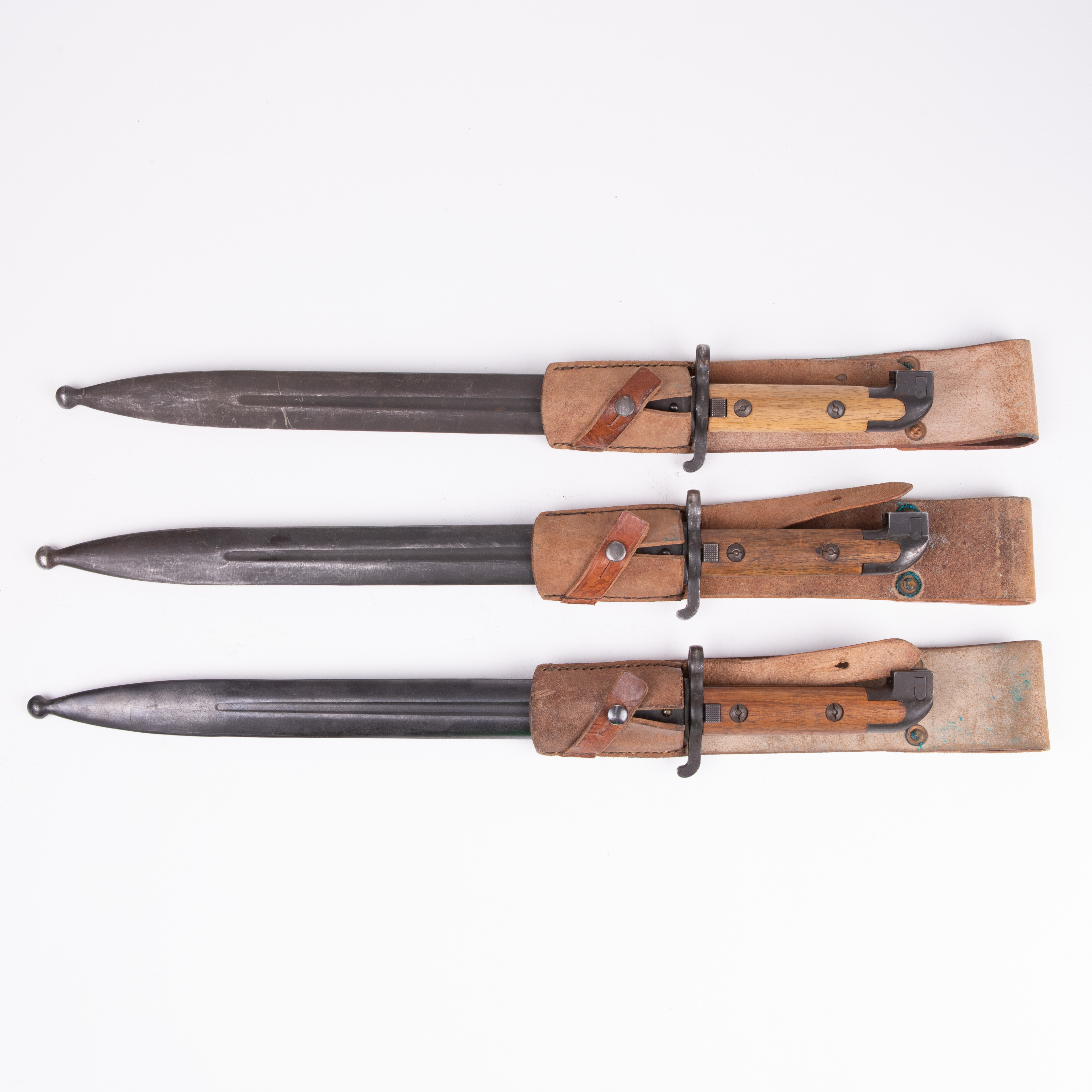 BAJONETTER, 3st, m/1914 med bärläder, Sverige, 1900-tal.