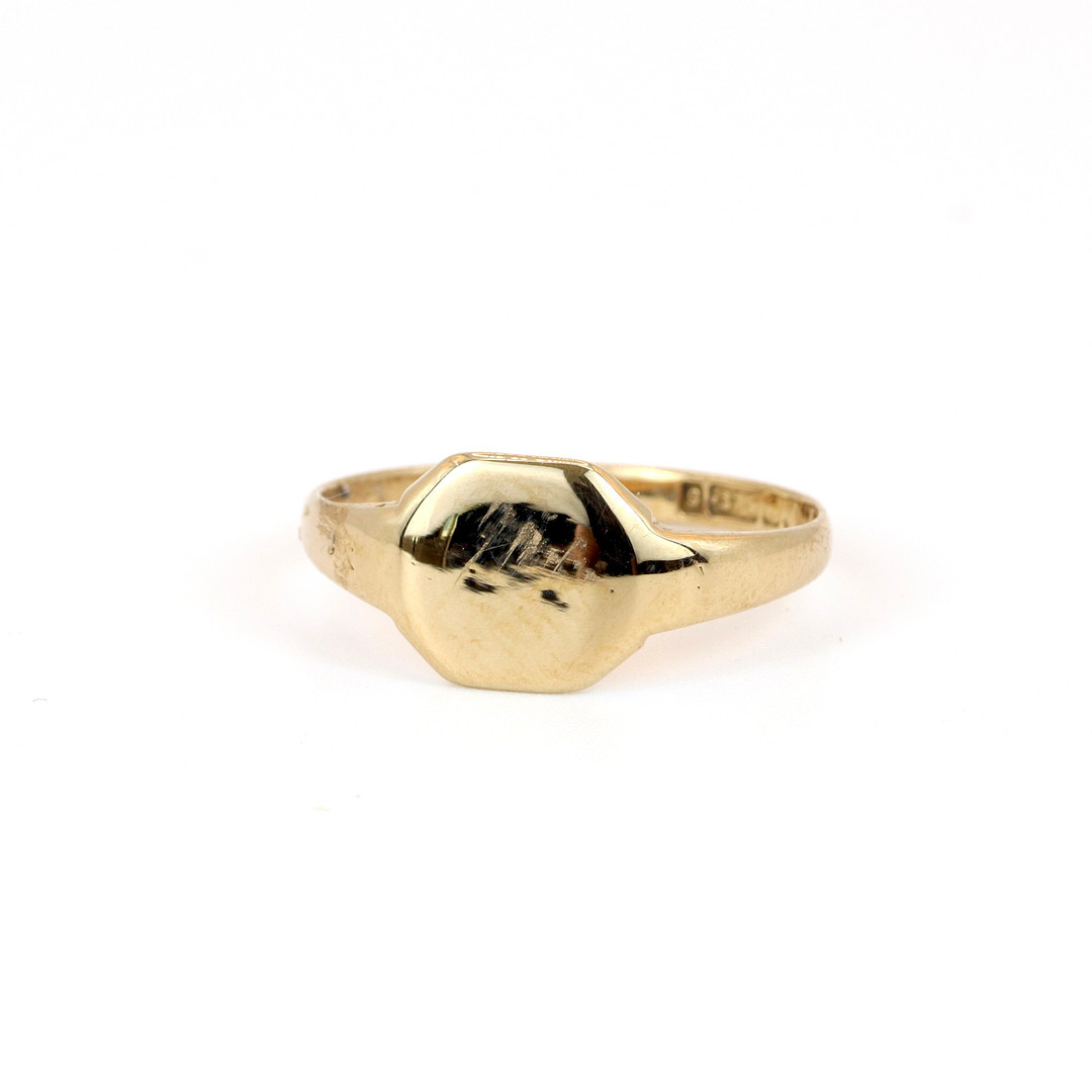 Images for 4786875. 9CT SIGNET RING. - Auctionet