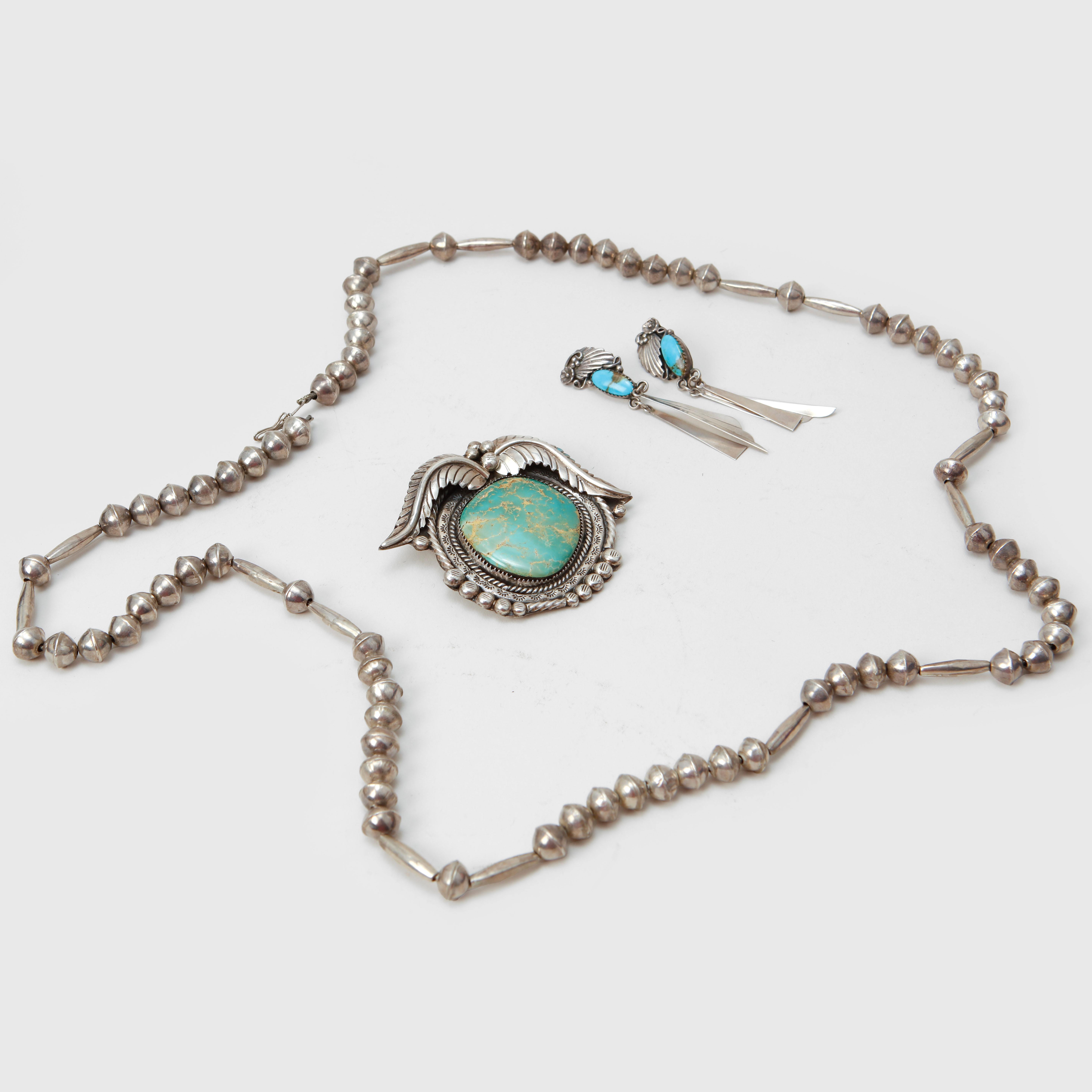 COLLIER, HÄNGE samt ÖRHÄNGEN, silver, turkoser, Navajo, sydvästra USA.