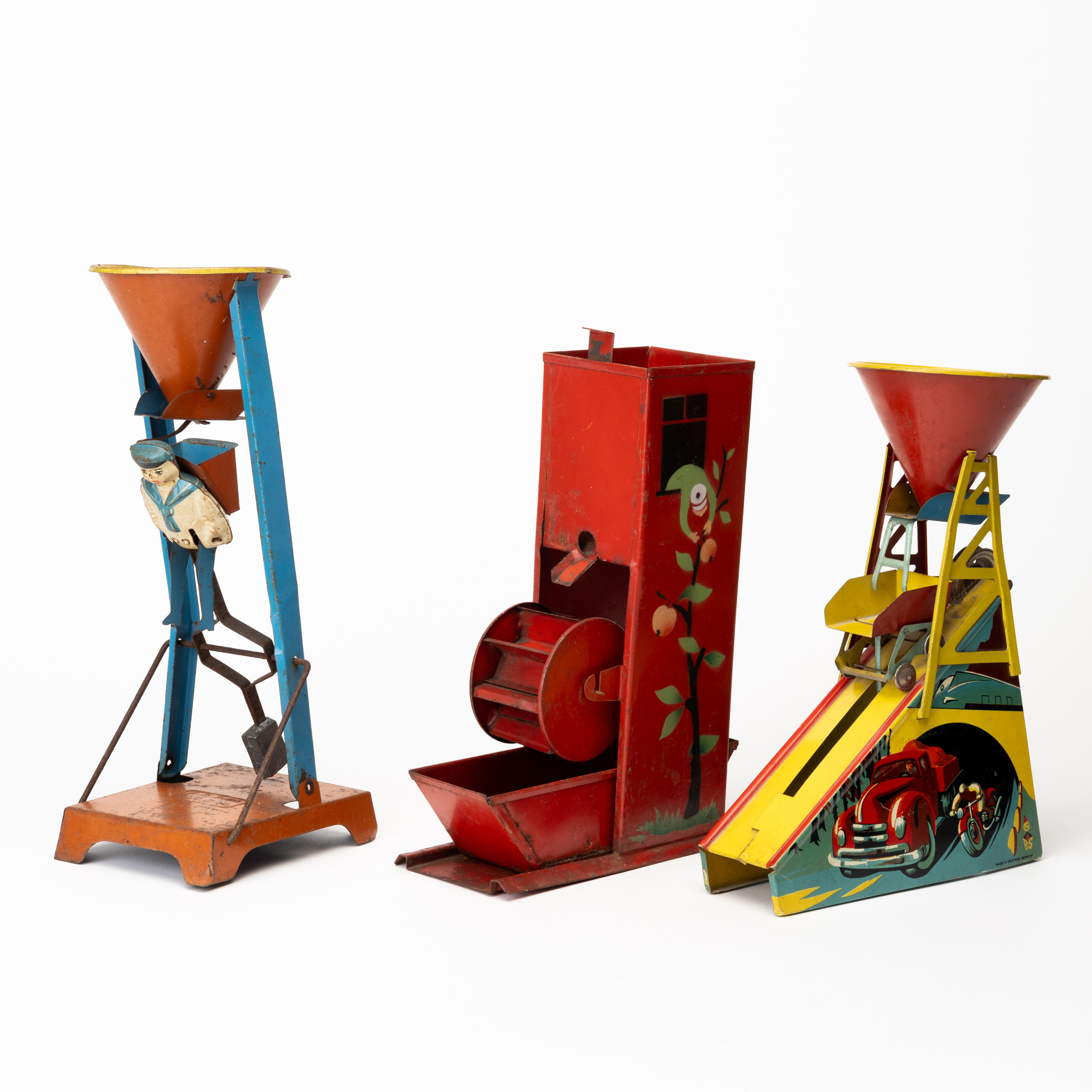 PLÅTLEKSAKER, 3 delar, bl.a. Tyskland, 1900-talets mitt.