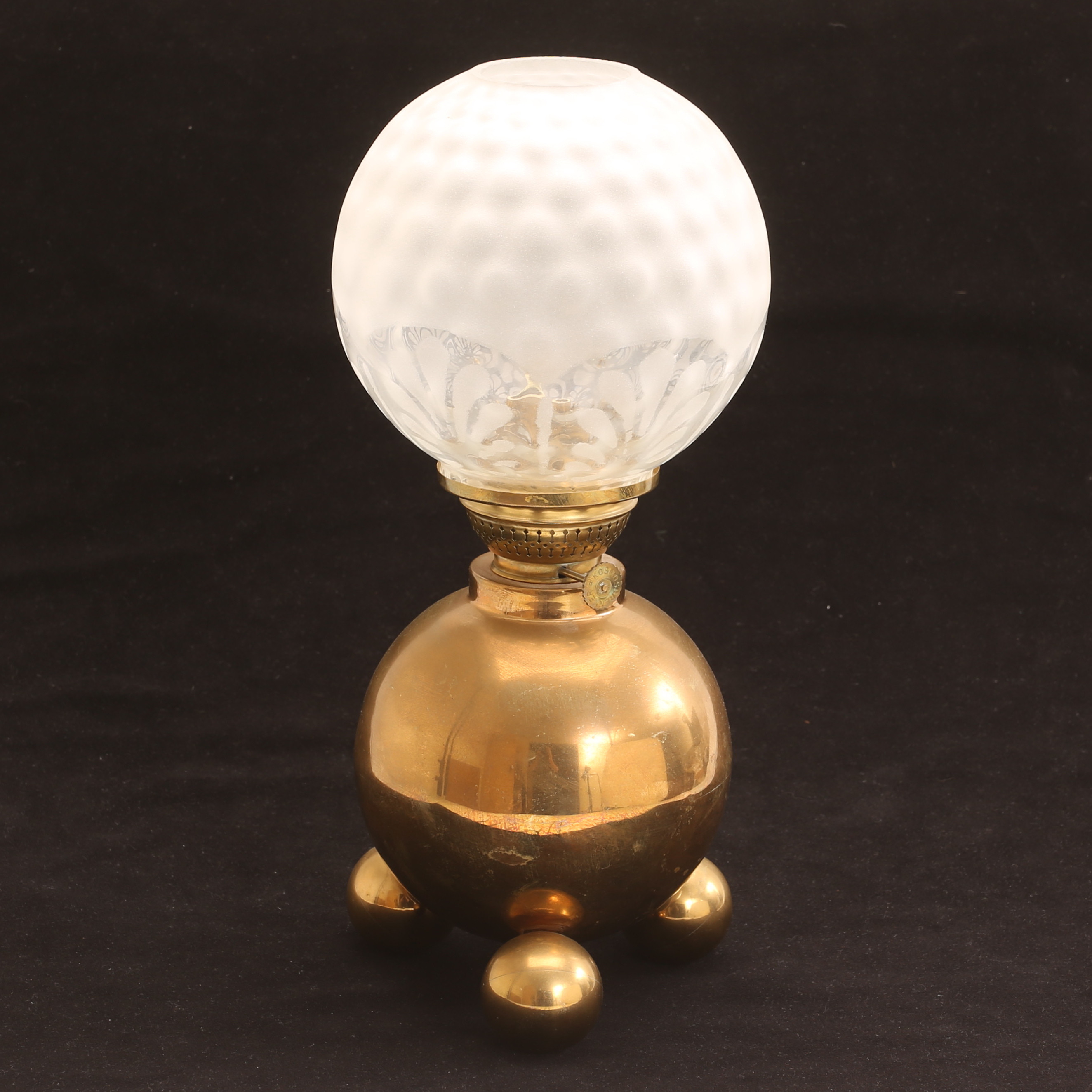 BORDSFOTOGENLAMPA, mässing, Gusums Bruk, 1900-talets första del.