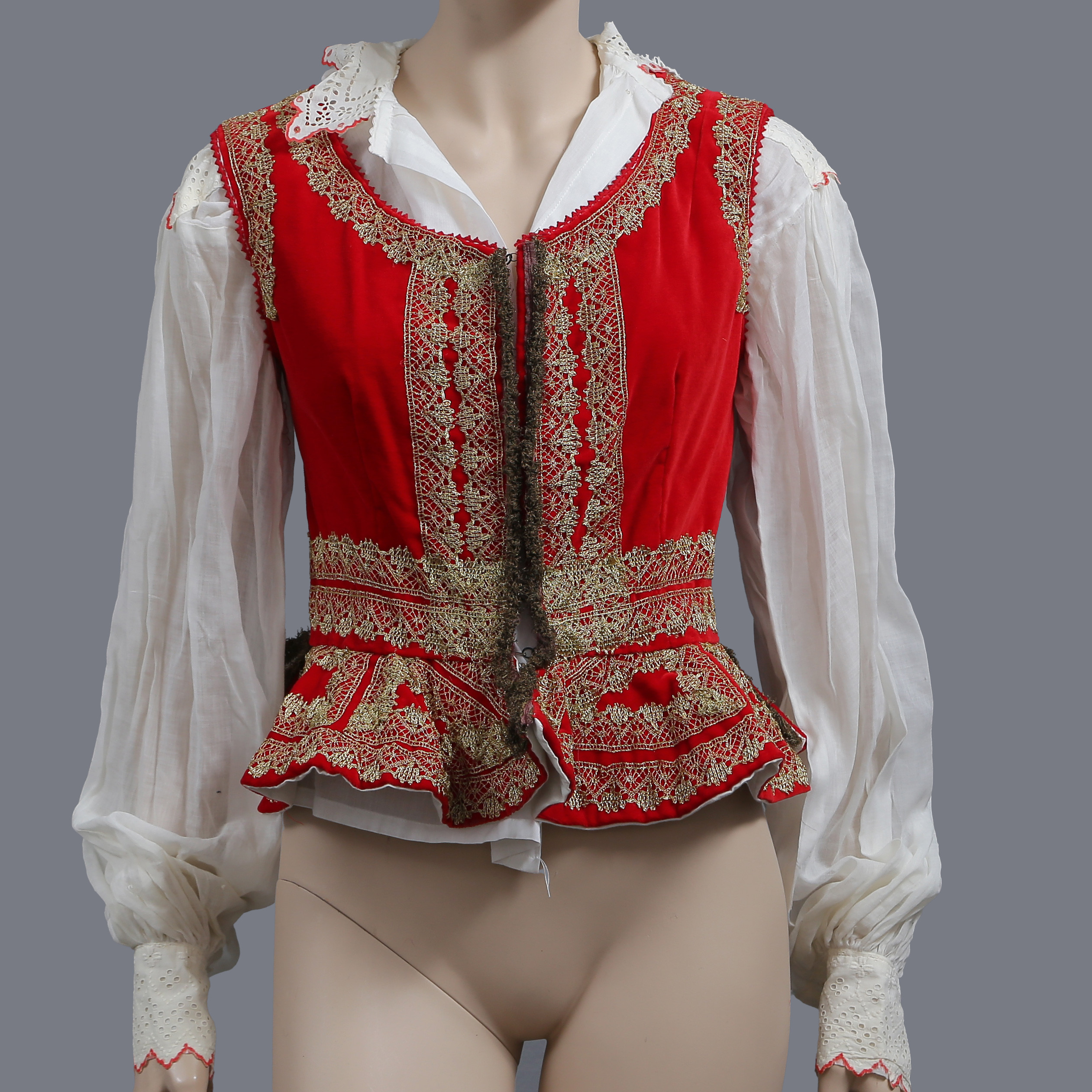 SKJORTA OCH LIVSTYCKE, TRADITIONELL FOLKDRÄKT, POLEN, 1900-TAL.