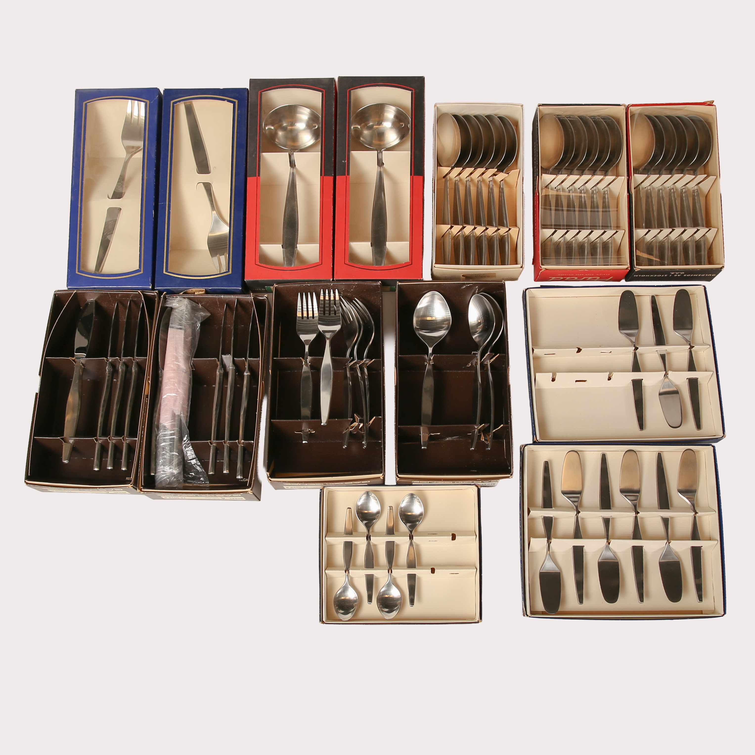 PARTI DIVERSE BESTICK, modell Parad och Regal, GAB, tot ca 54 delar.